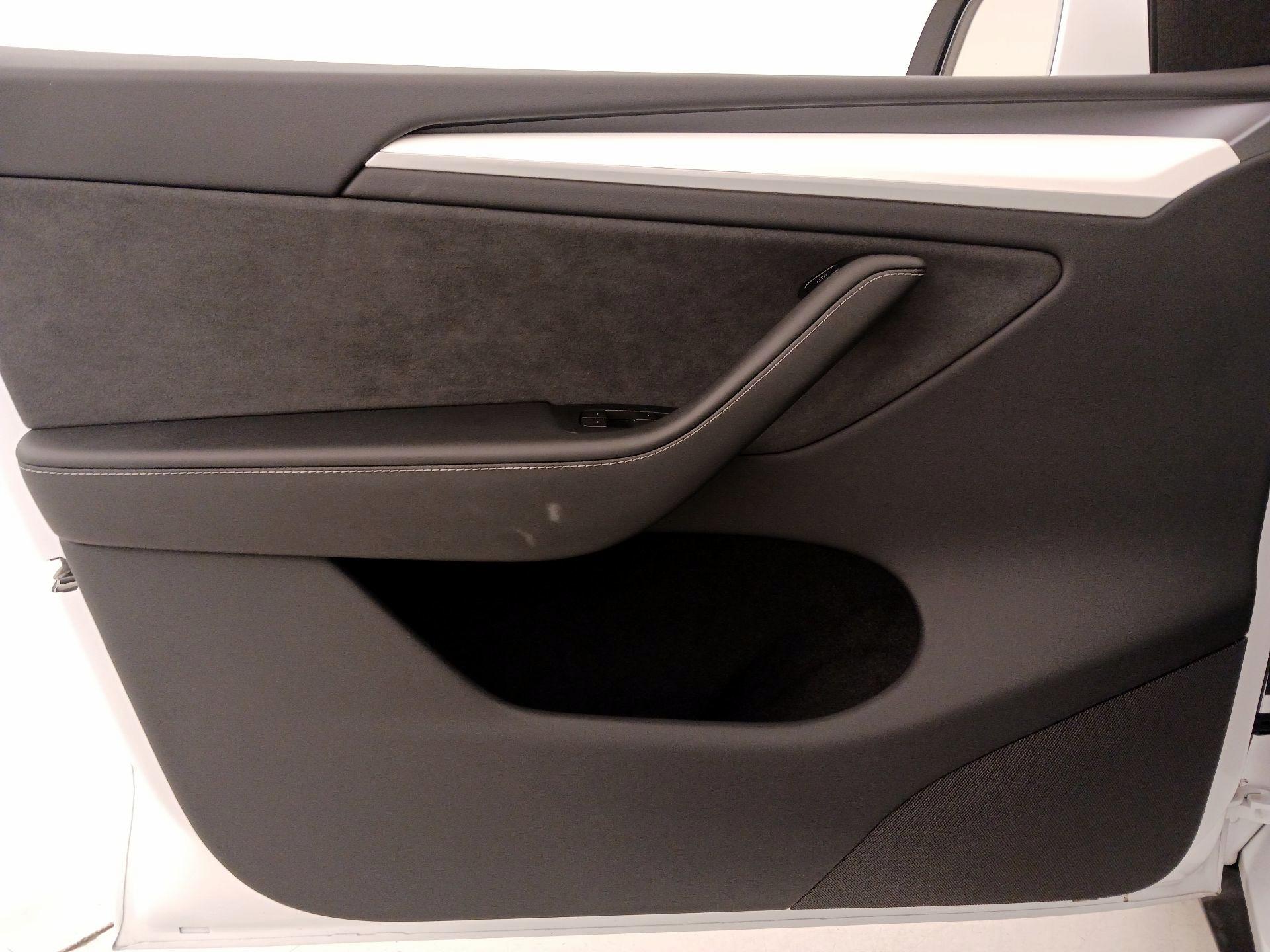 Thumbnail: 2024 Tesla Model Y - 12
