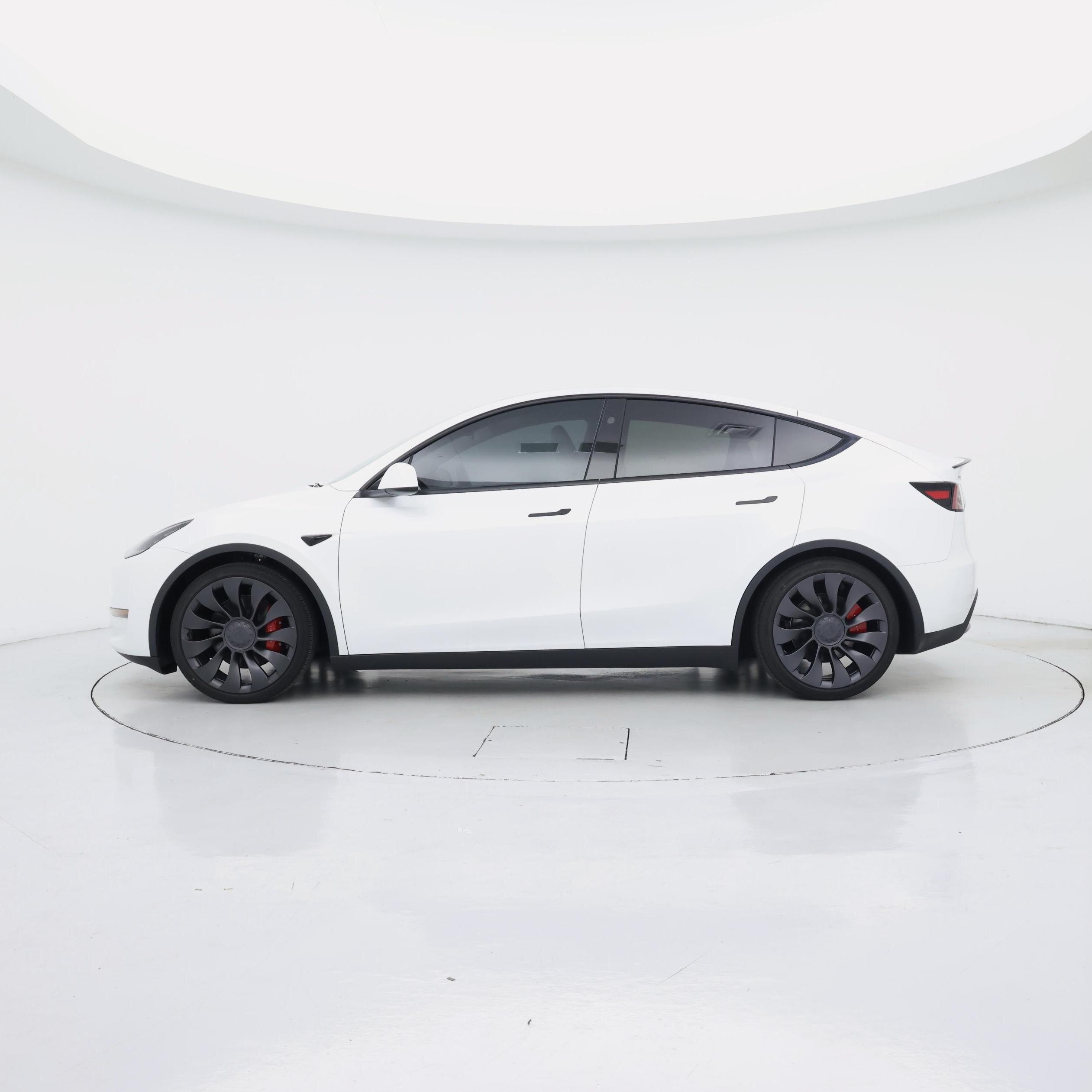 Thumbnail: 2024 Tesla Model Y - 3