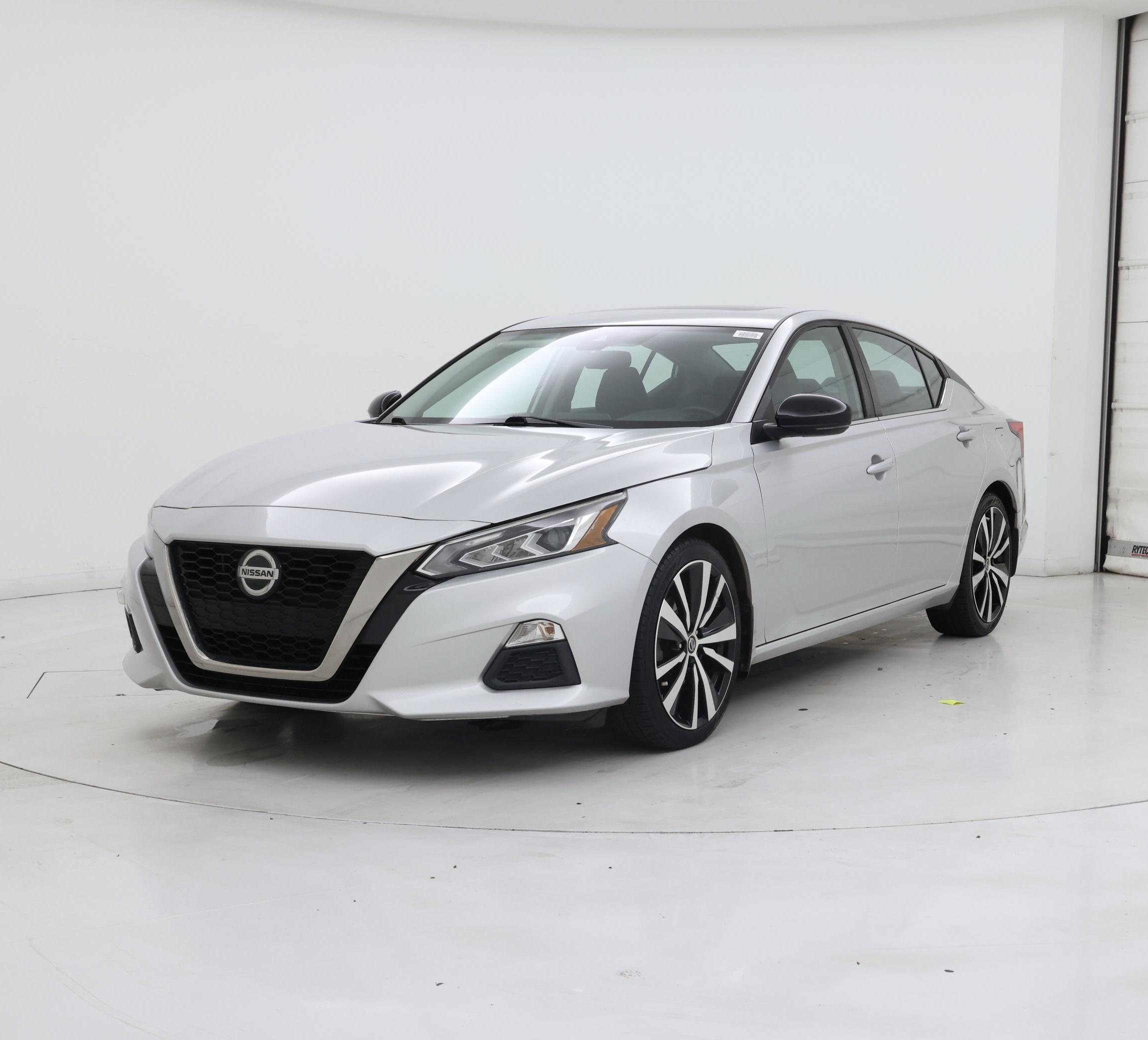 Thumbnail: 2020 Nissan Altima - 4