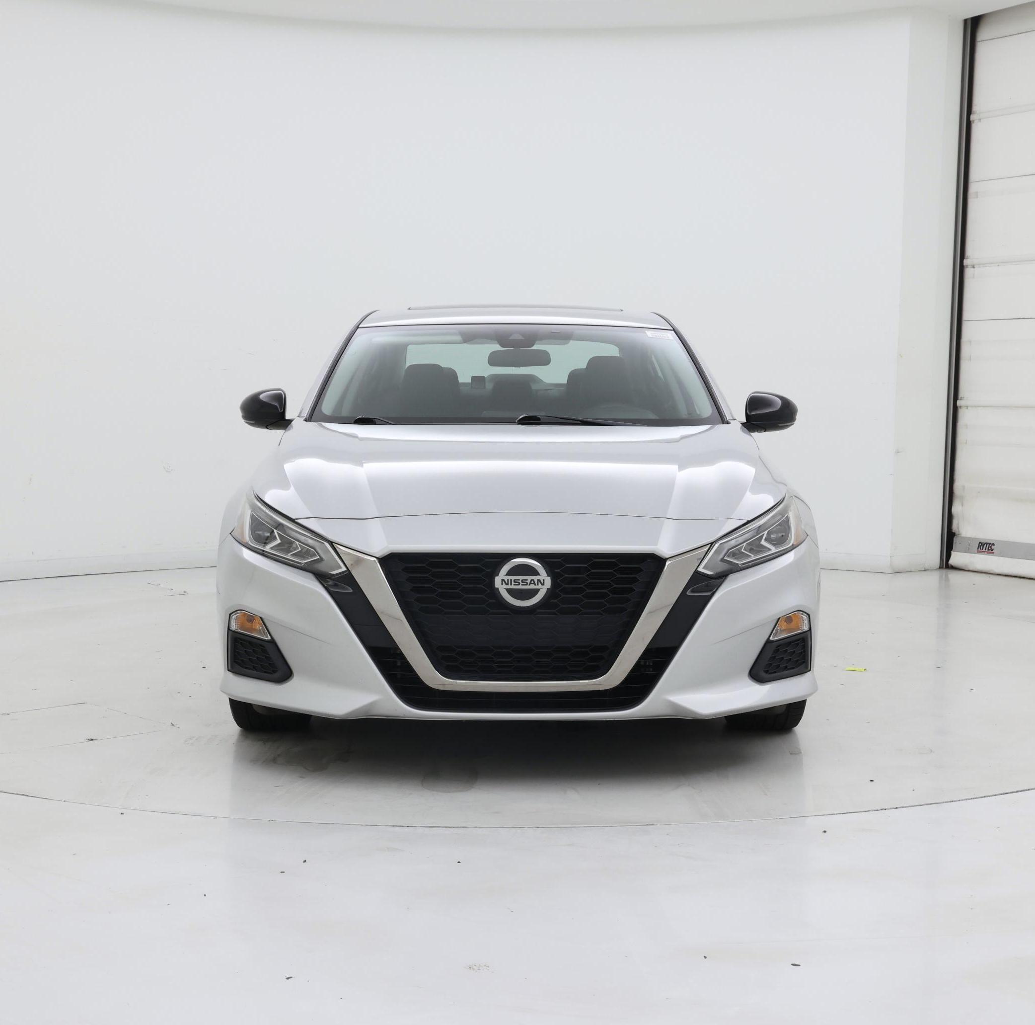 Thumbnail: 2020 Nissan Altima - 5