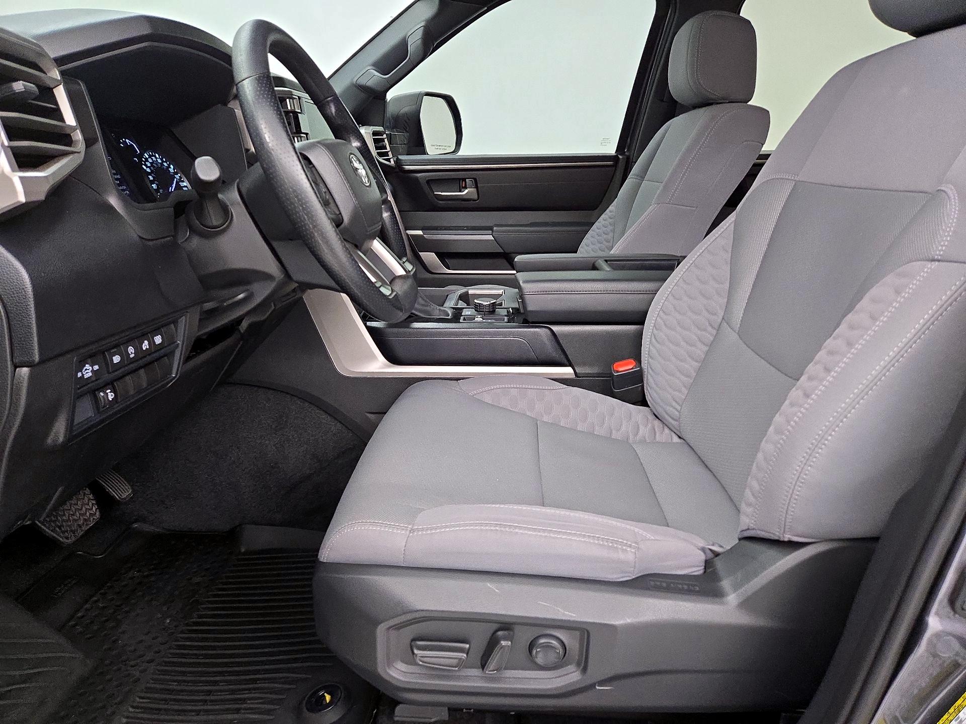 Thumbnail: 2025 Toyota Tundra - 11