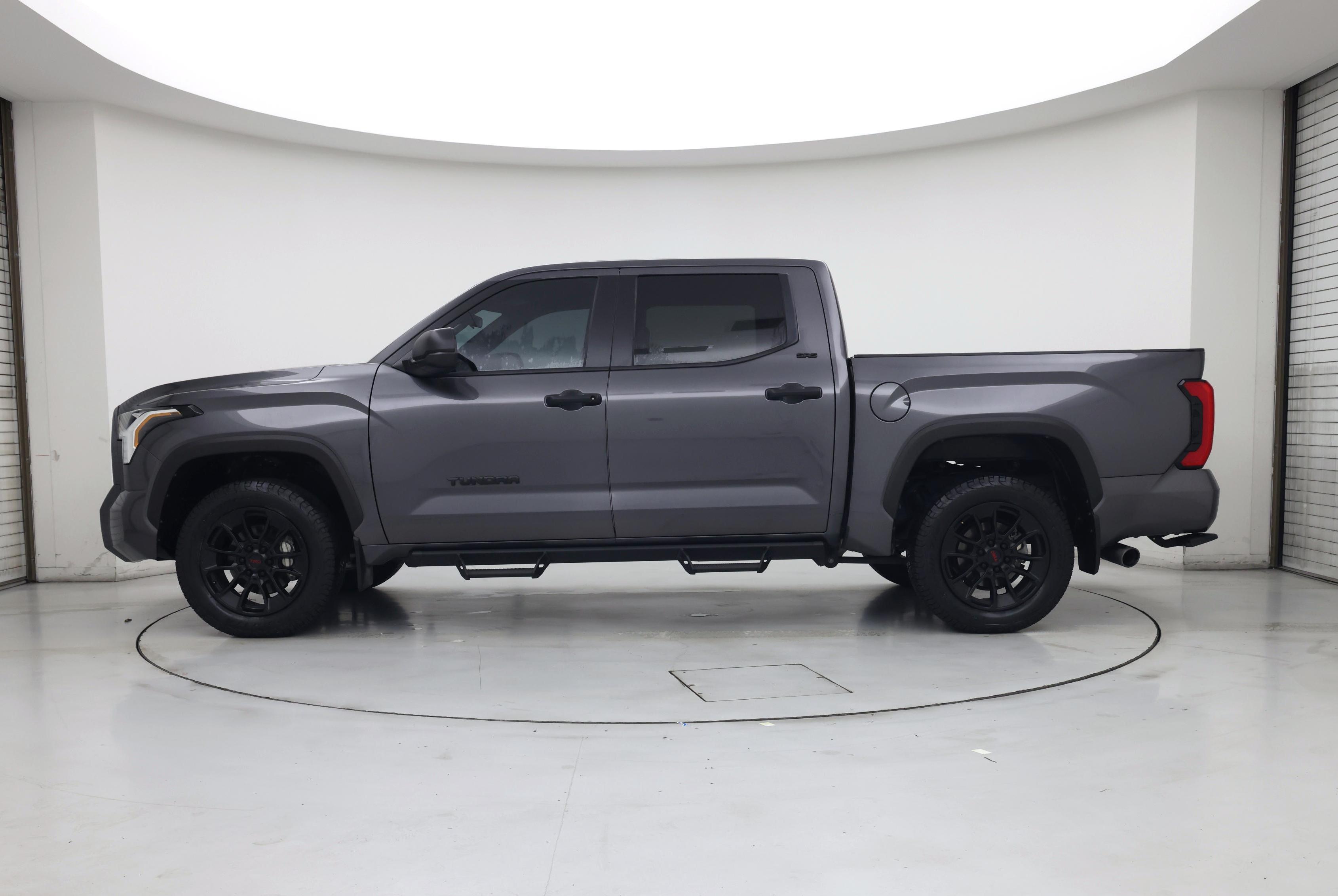 Thumbnail: 2025 Toyota Tundra - 3