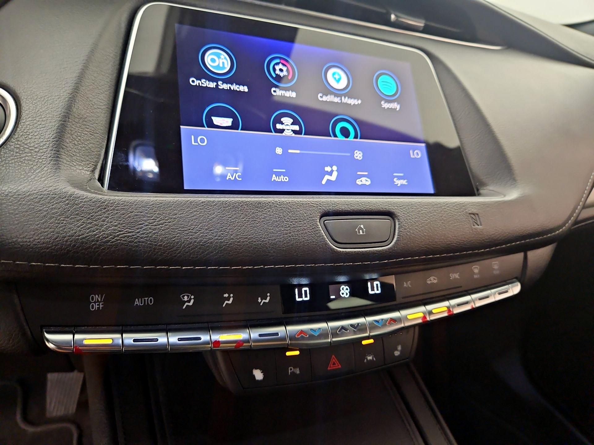 Thumbnail: 2020 Cadillac XT4 - 16