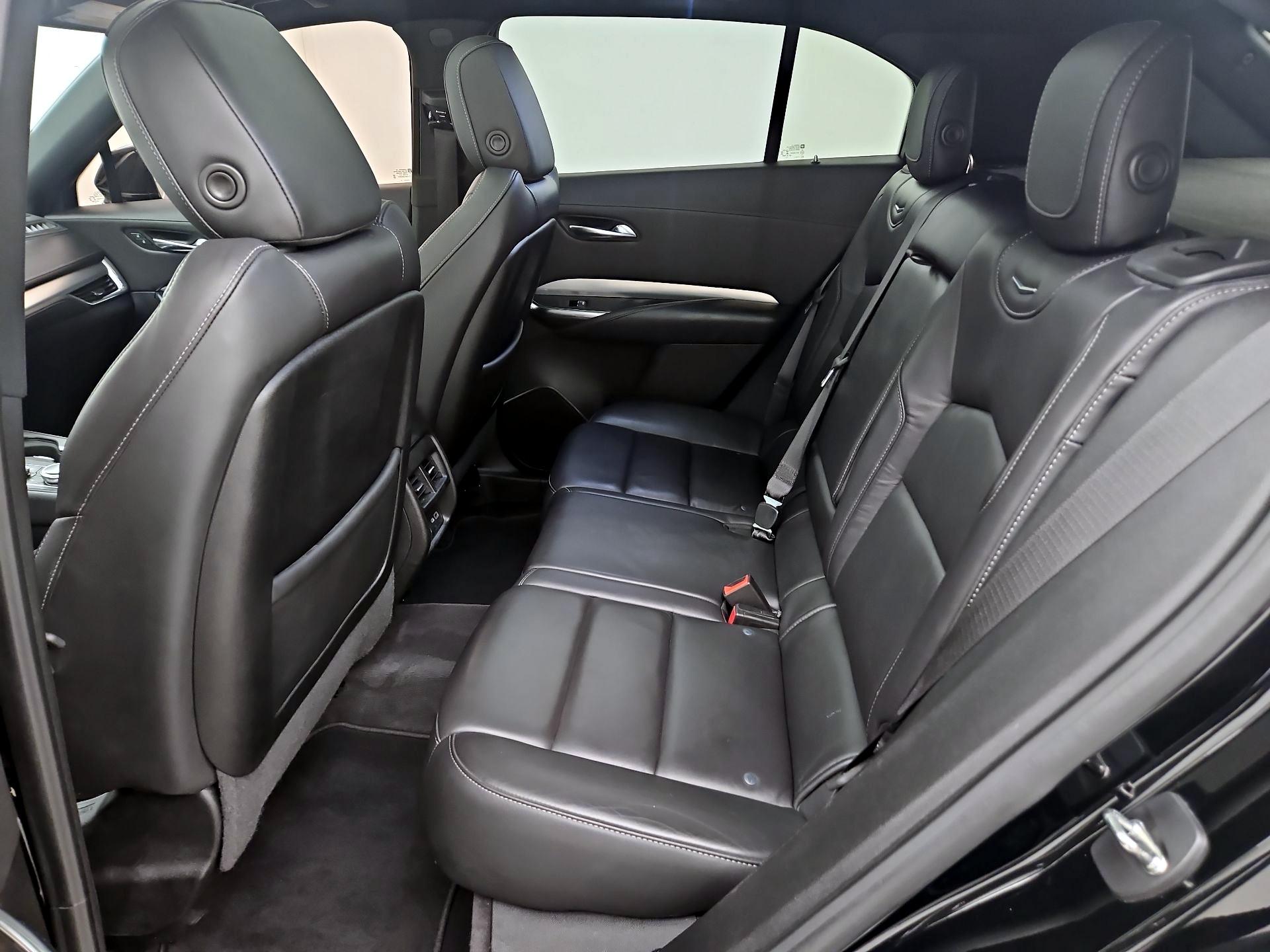 Thumbnail: 2020 Cadillac XT4 - 20