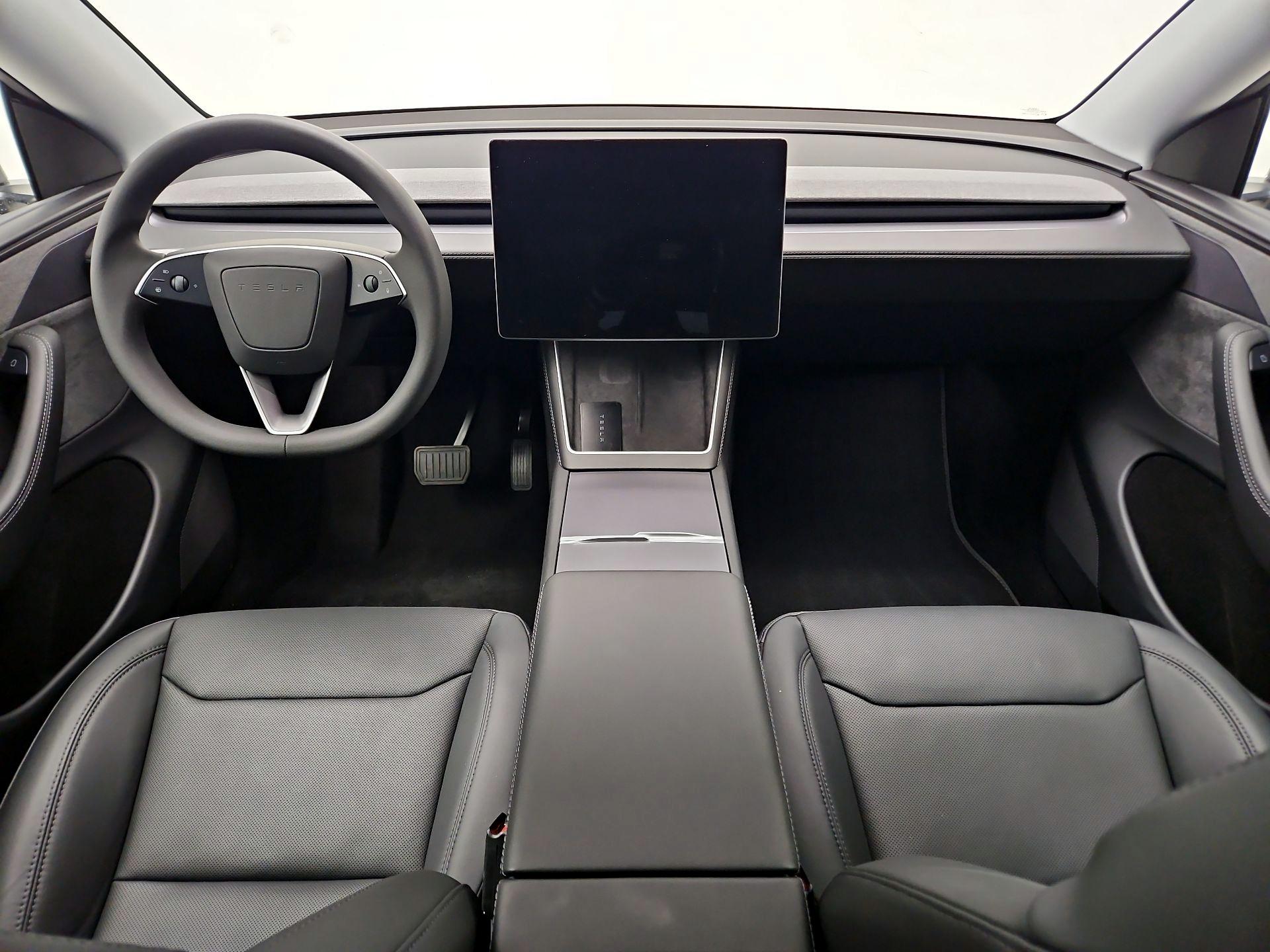 Thumbnail: 2026 Tesla Model Y - 9