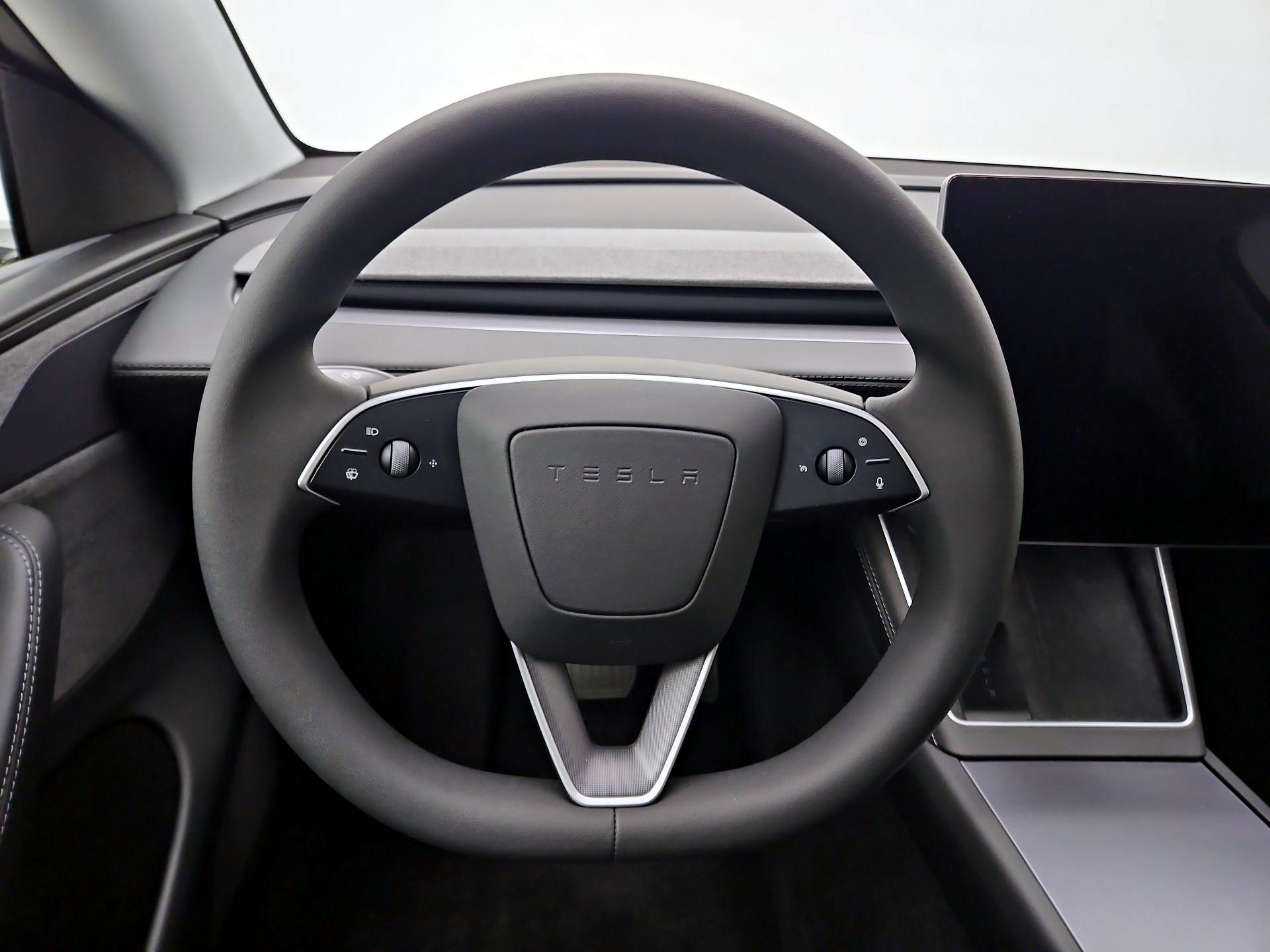 Thumbnail: 2026 Tesla Model Y - 10