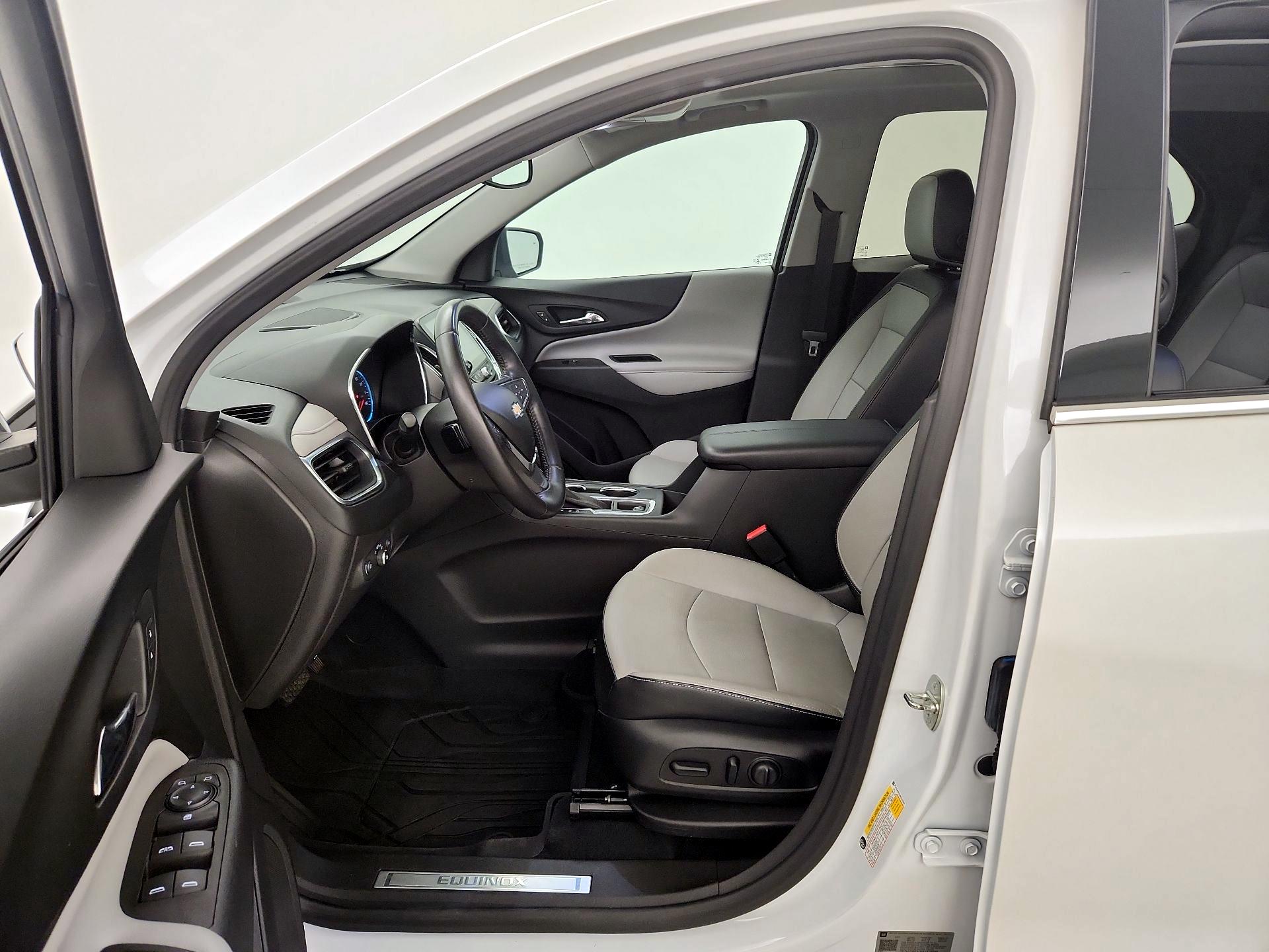 Thumbnail: 2021 Chevrolet Equinox - 11