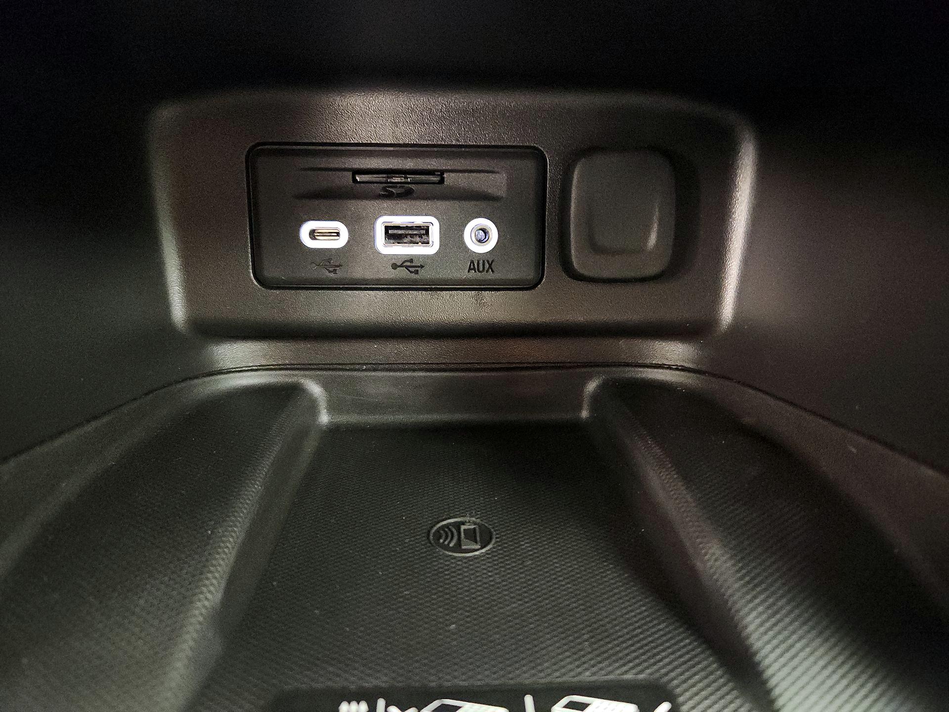Thumbnail: 2021 Chevrolet Equinox - 19