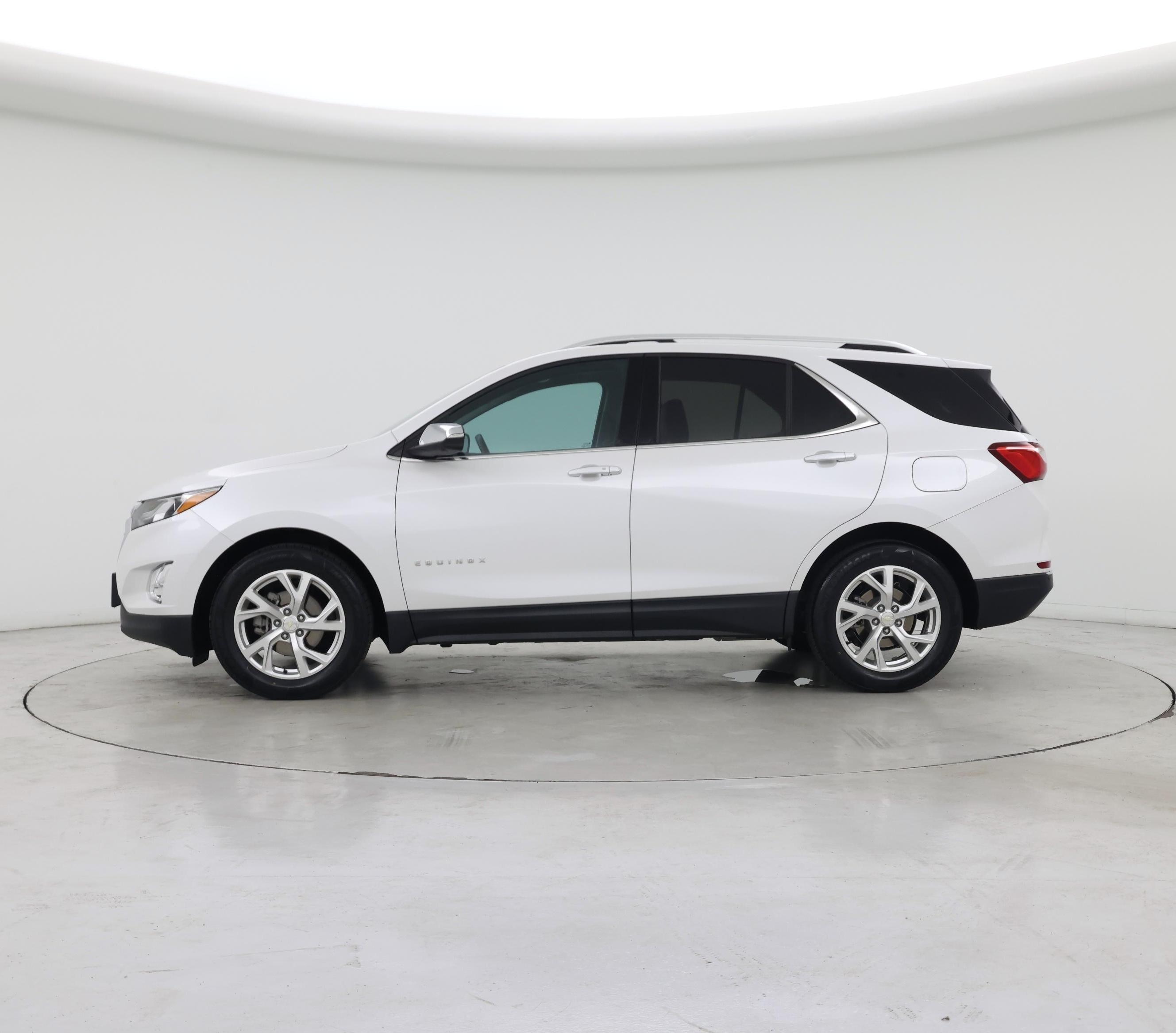 Thumbnail: 2021 Chevrolet Equinox - 3