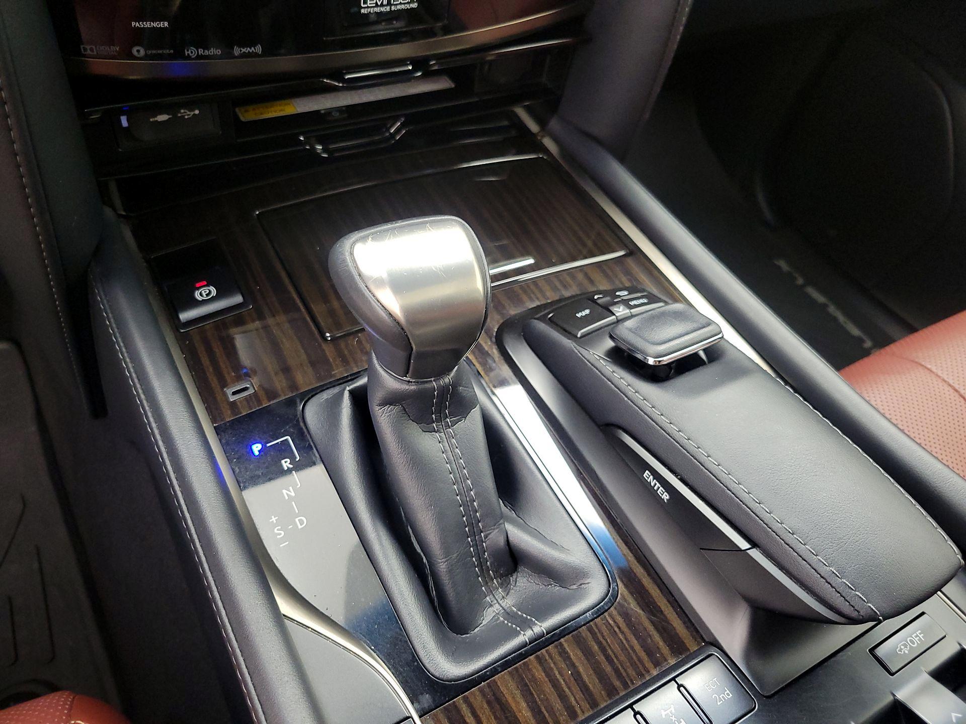 Thumbnail: 2021 Lexus LX - 18