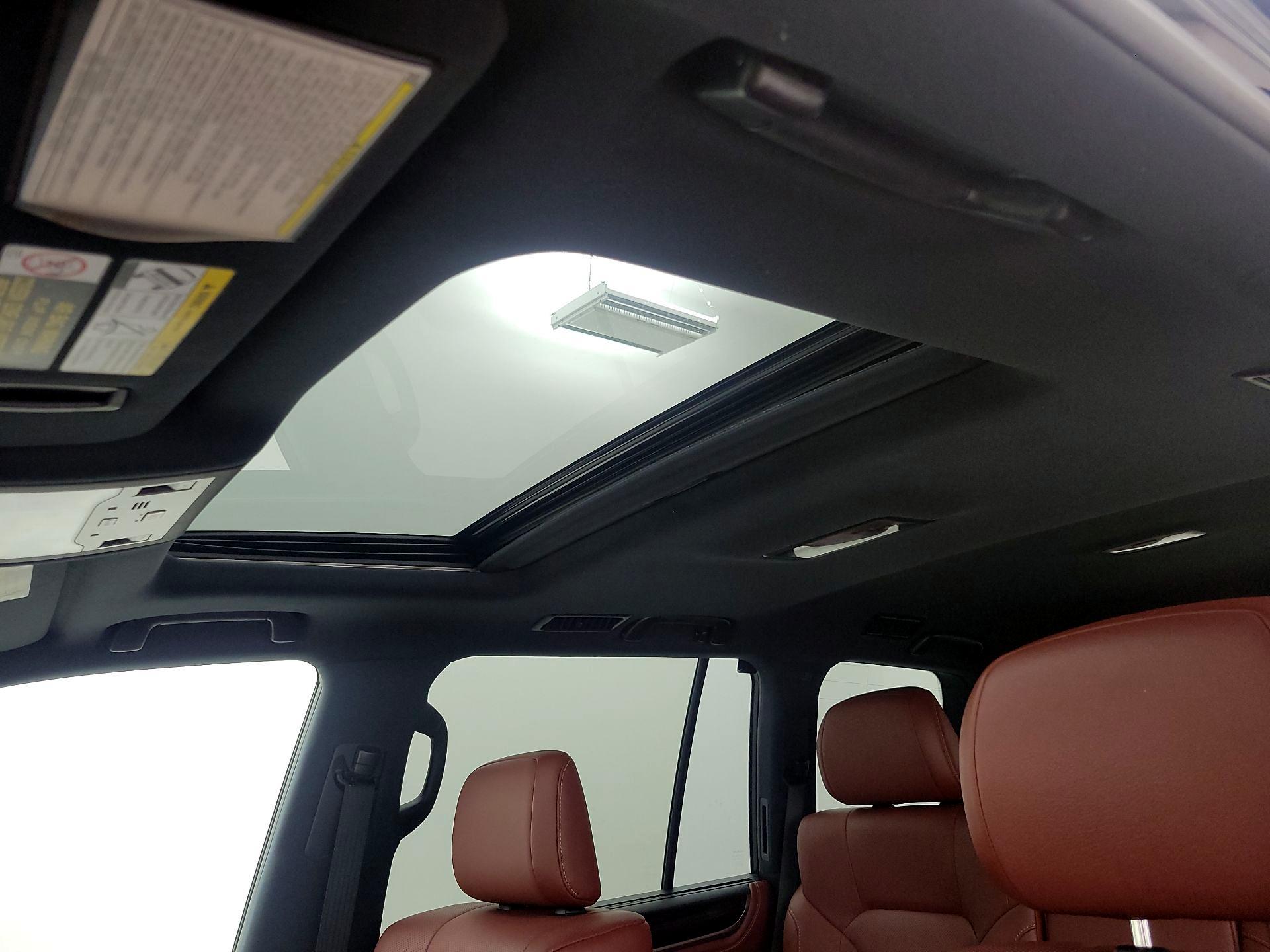 Thumbnail: 2021 Lexus LX - 20