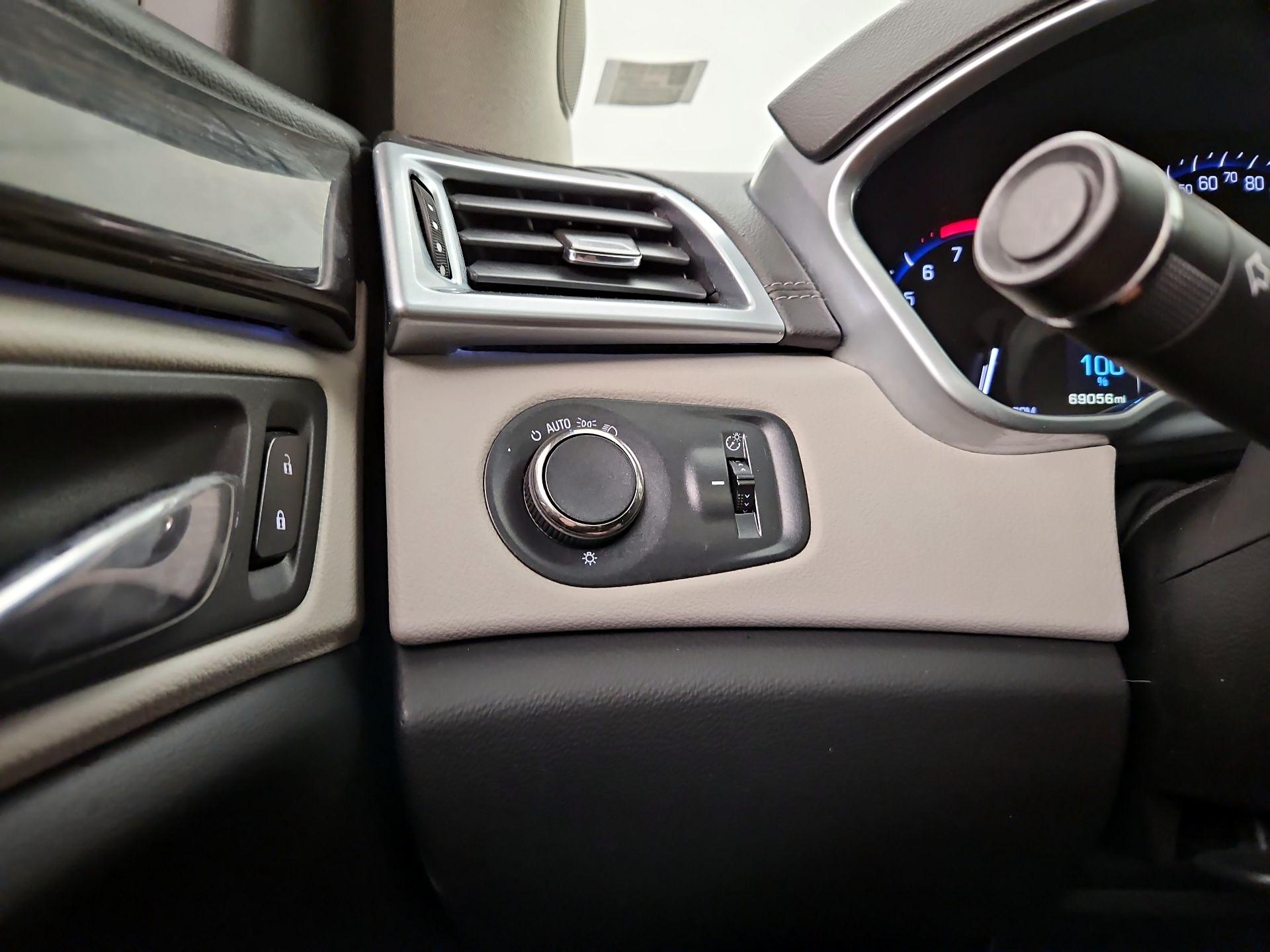 Thumbnail: 2016 Cadillac SRX - 13