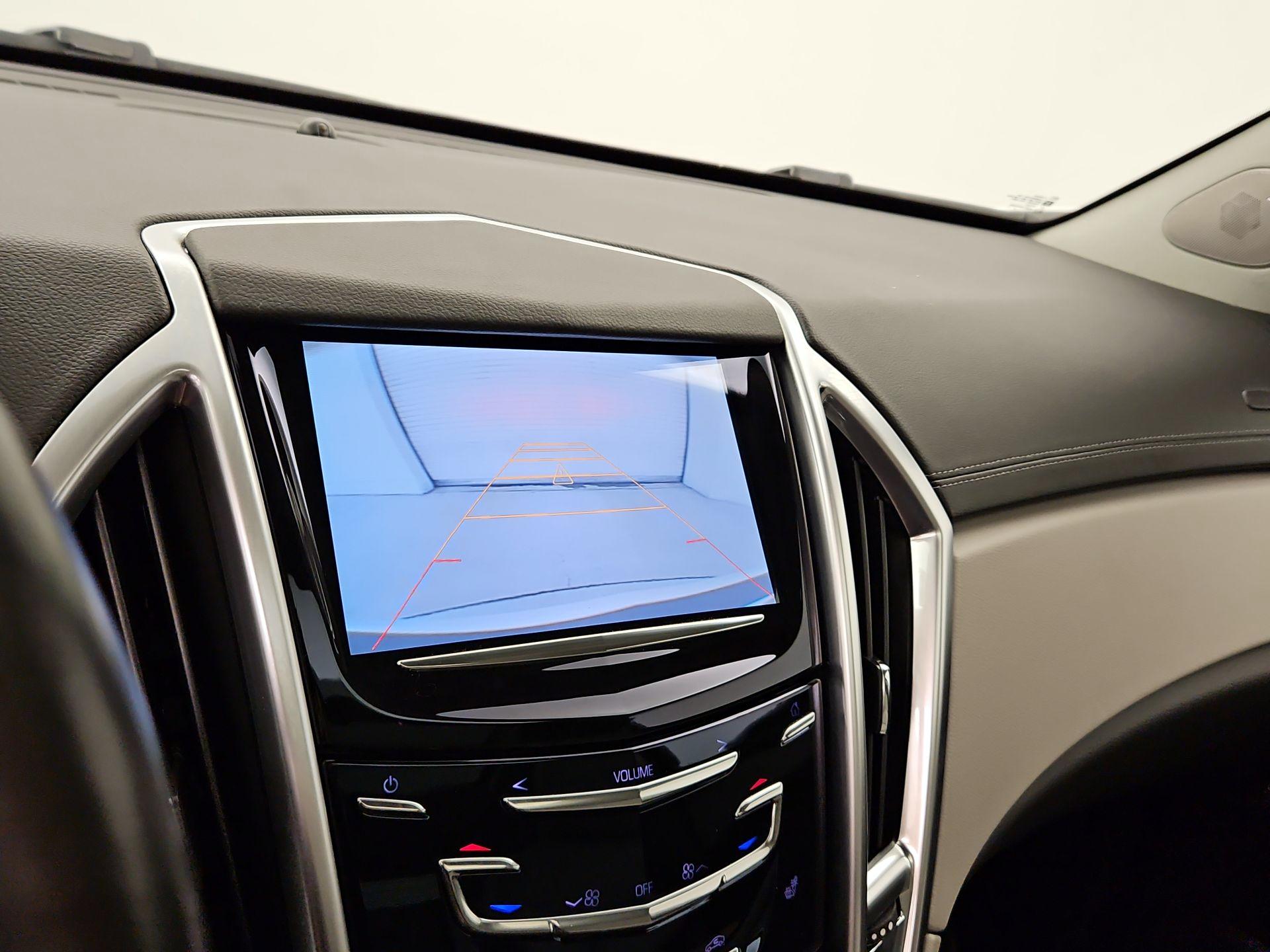 Thumbnail: 2016 Cadillac SRX - 15