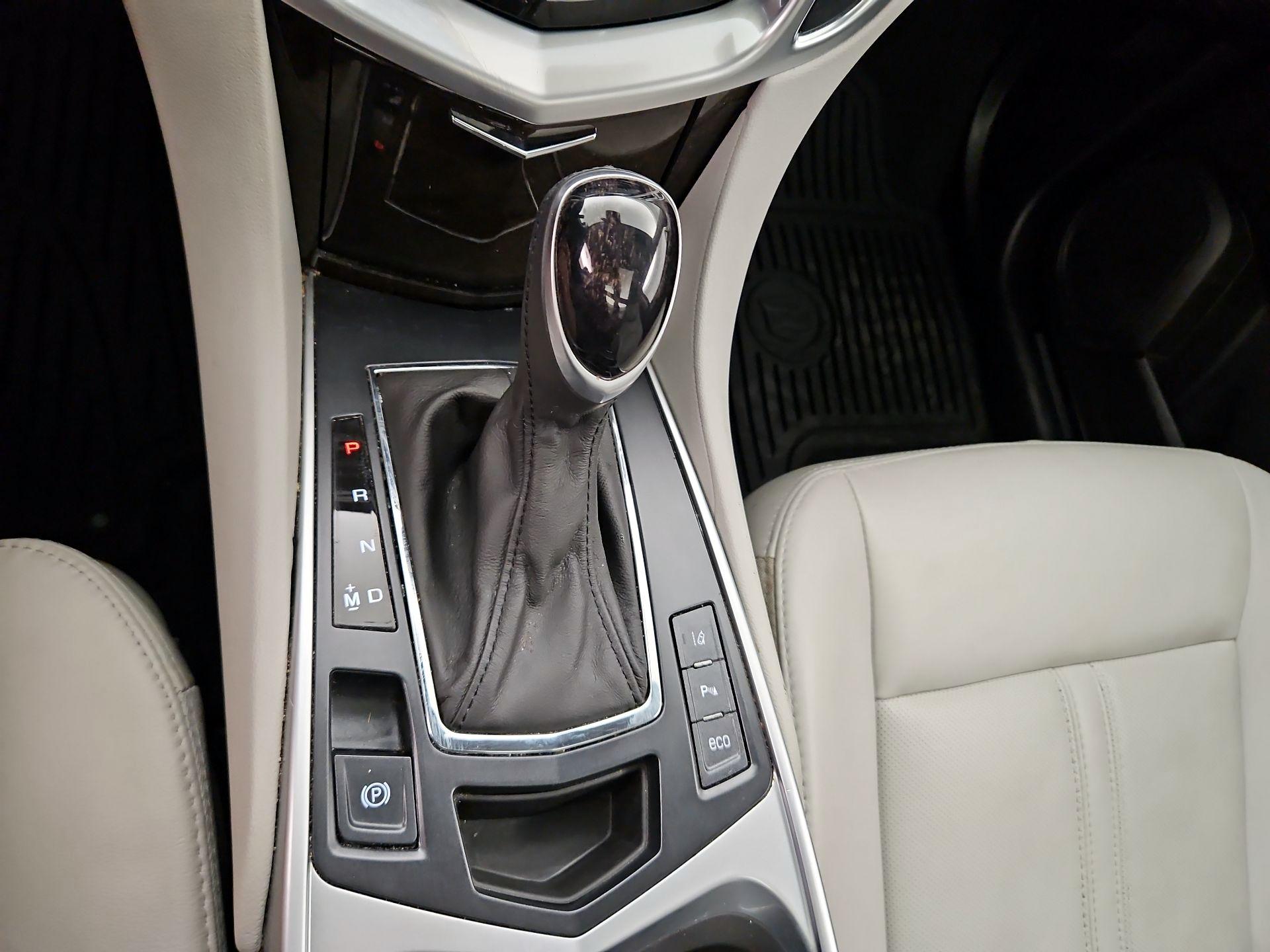 Thumbnail: 2016 Cadillac SRX - 18