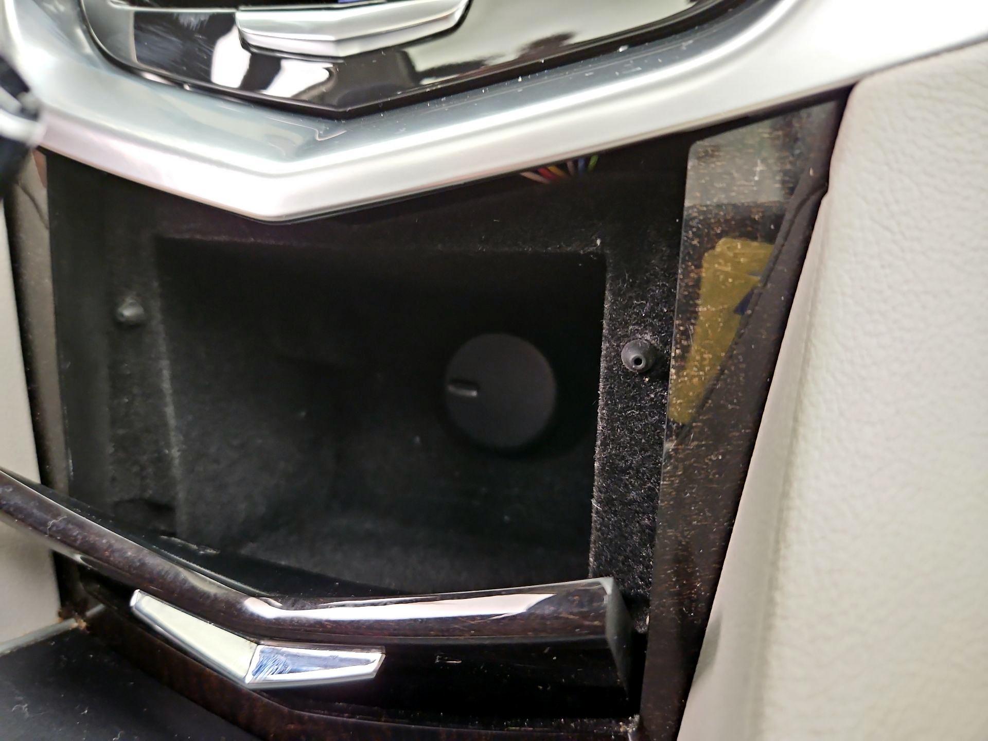 Thumbnail: 2016 Cadillac SRX - 19