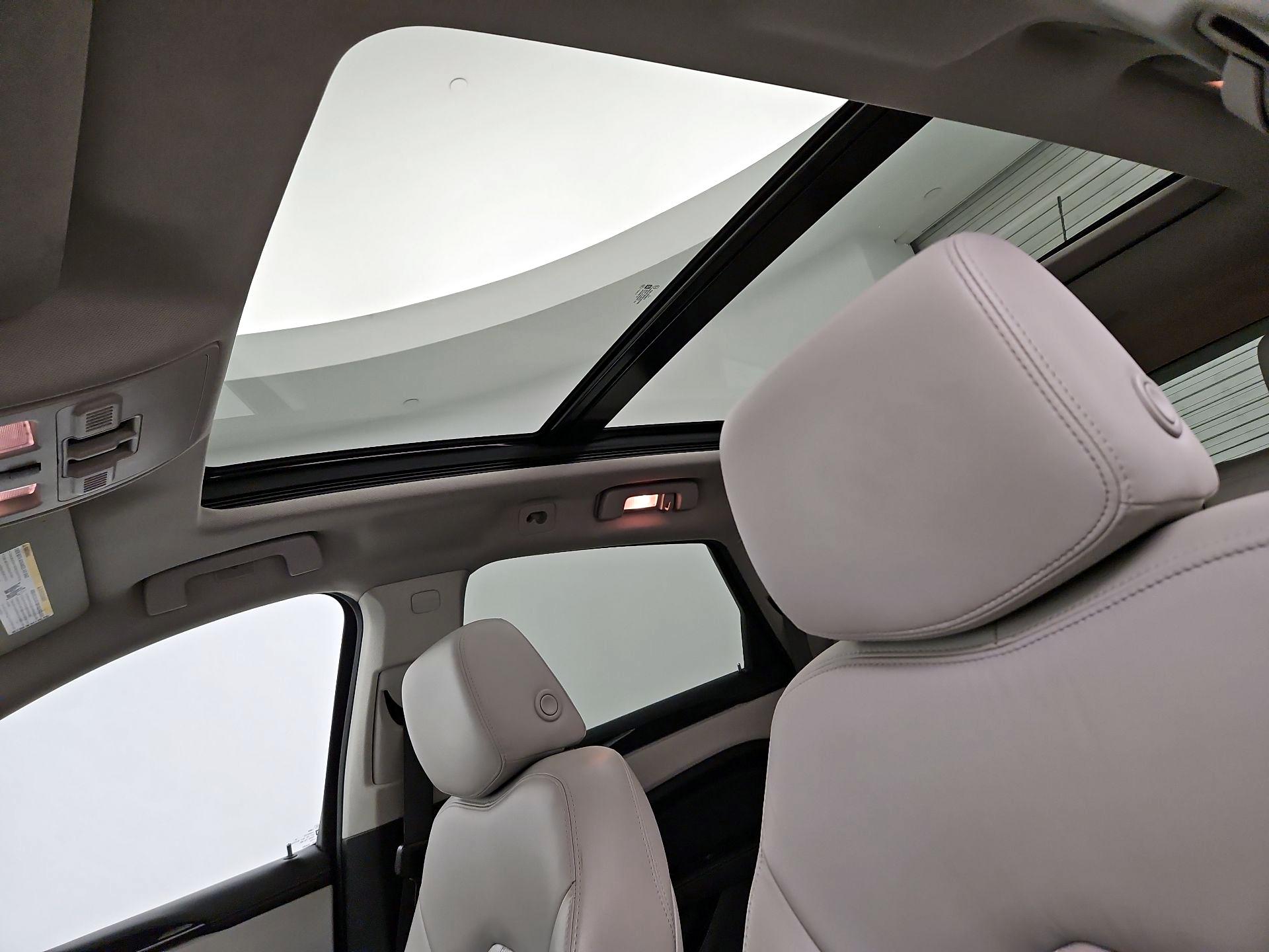 Thumbnail: 2016 Cadillac SRX - 20