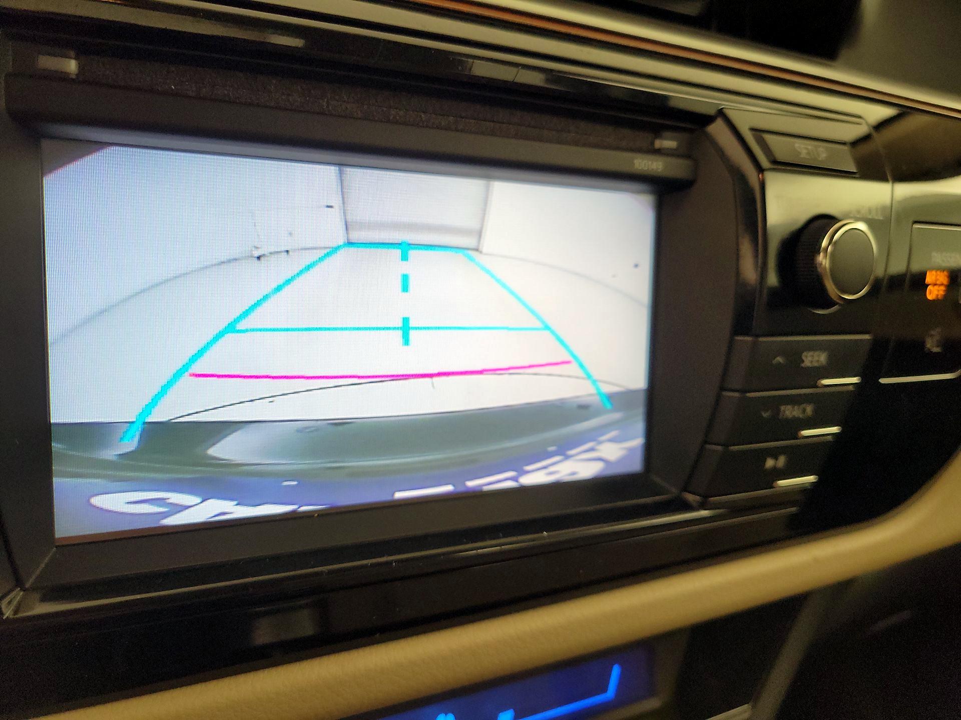 Thumbnail: 2014 Toyota Corolla - 14