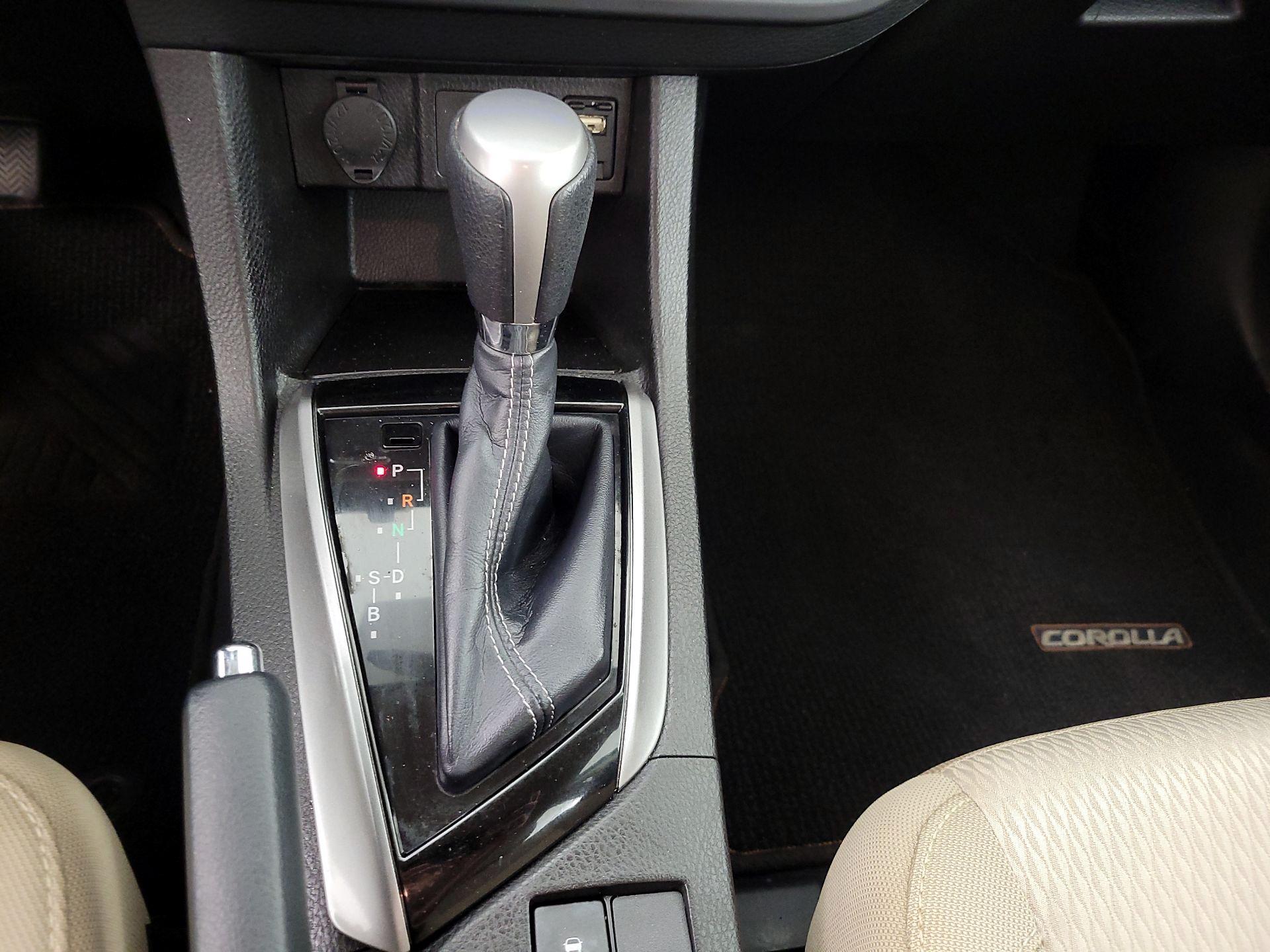 Thumbnail: 2014 Toyota Corolla - 17