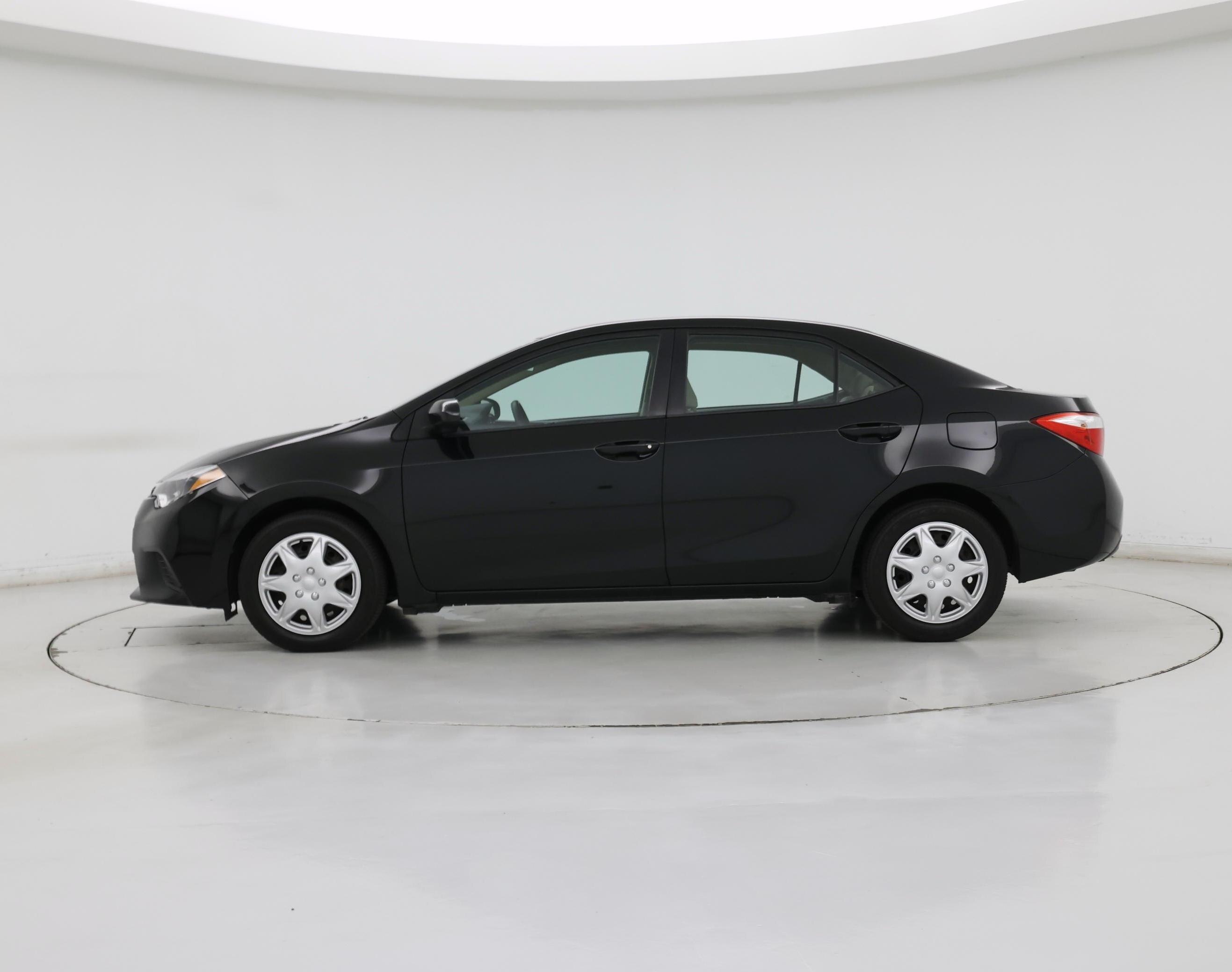 Thumbnail: 2014 Toyota Corolla - 3