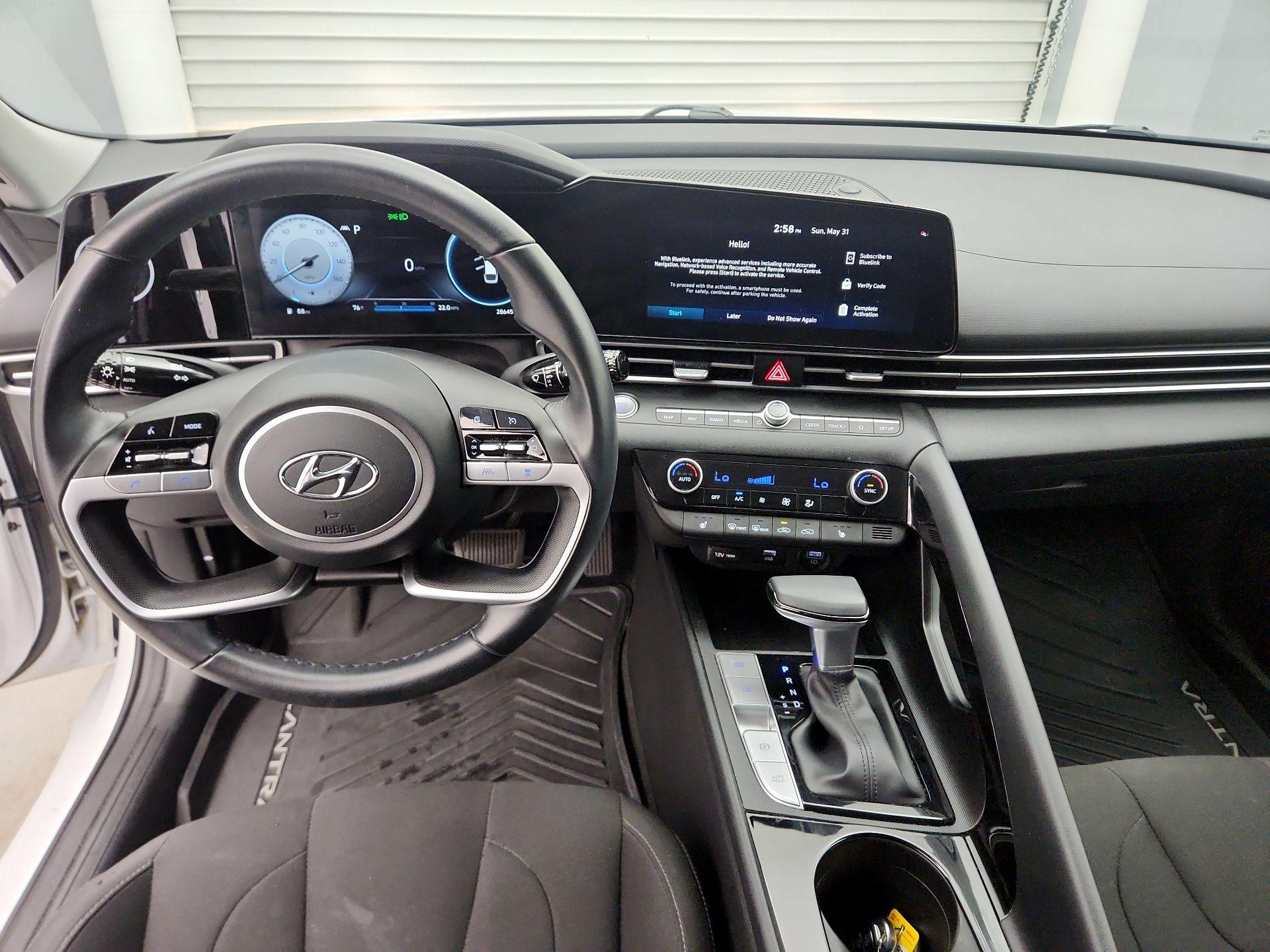 Thumbnail: 2023 Hyundai Elantra - 9