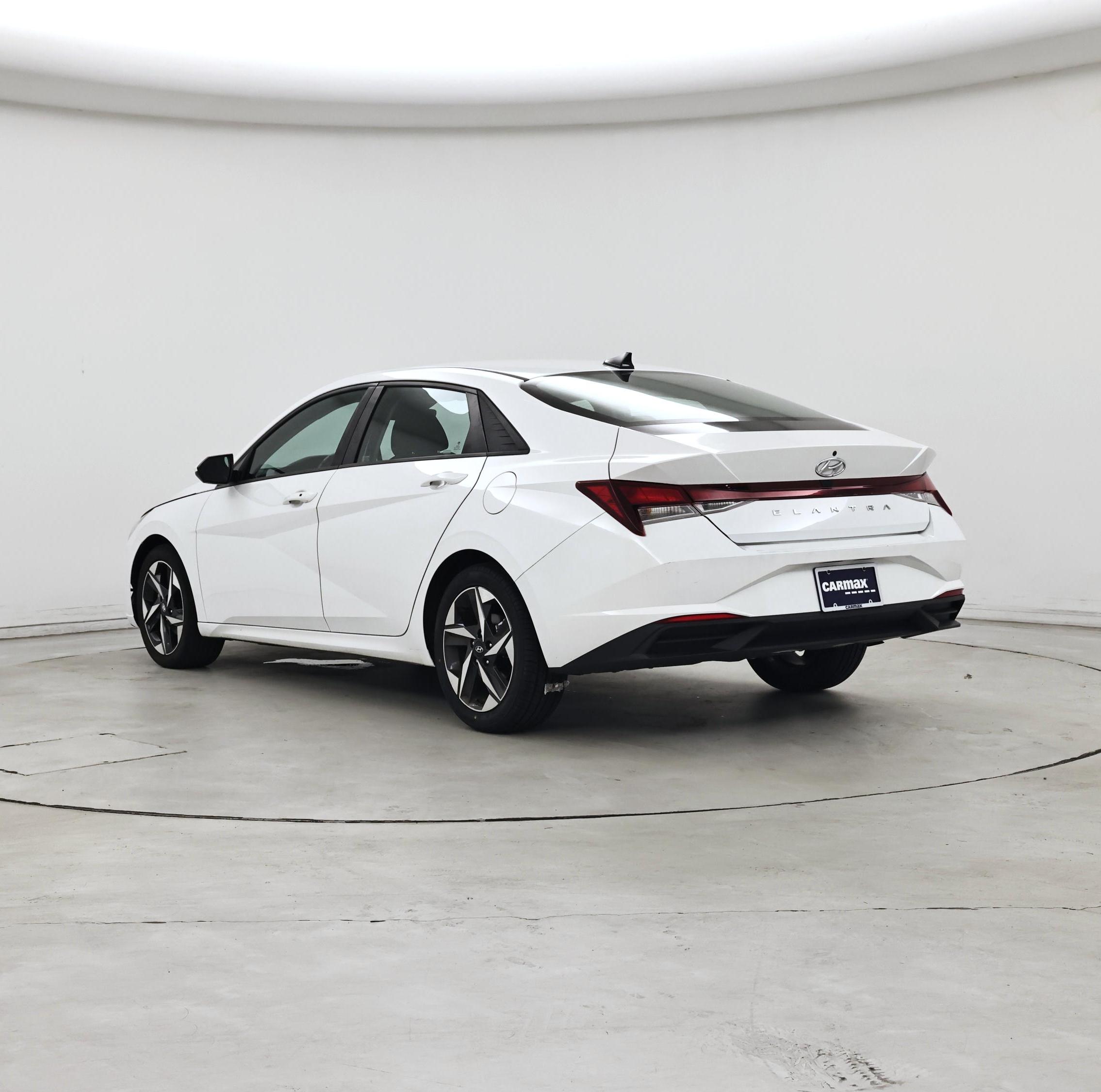 Thumbnail: 2023 Hyundai Elantra - 2