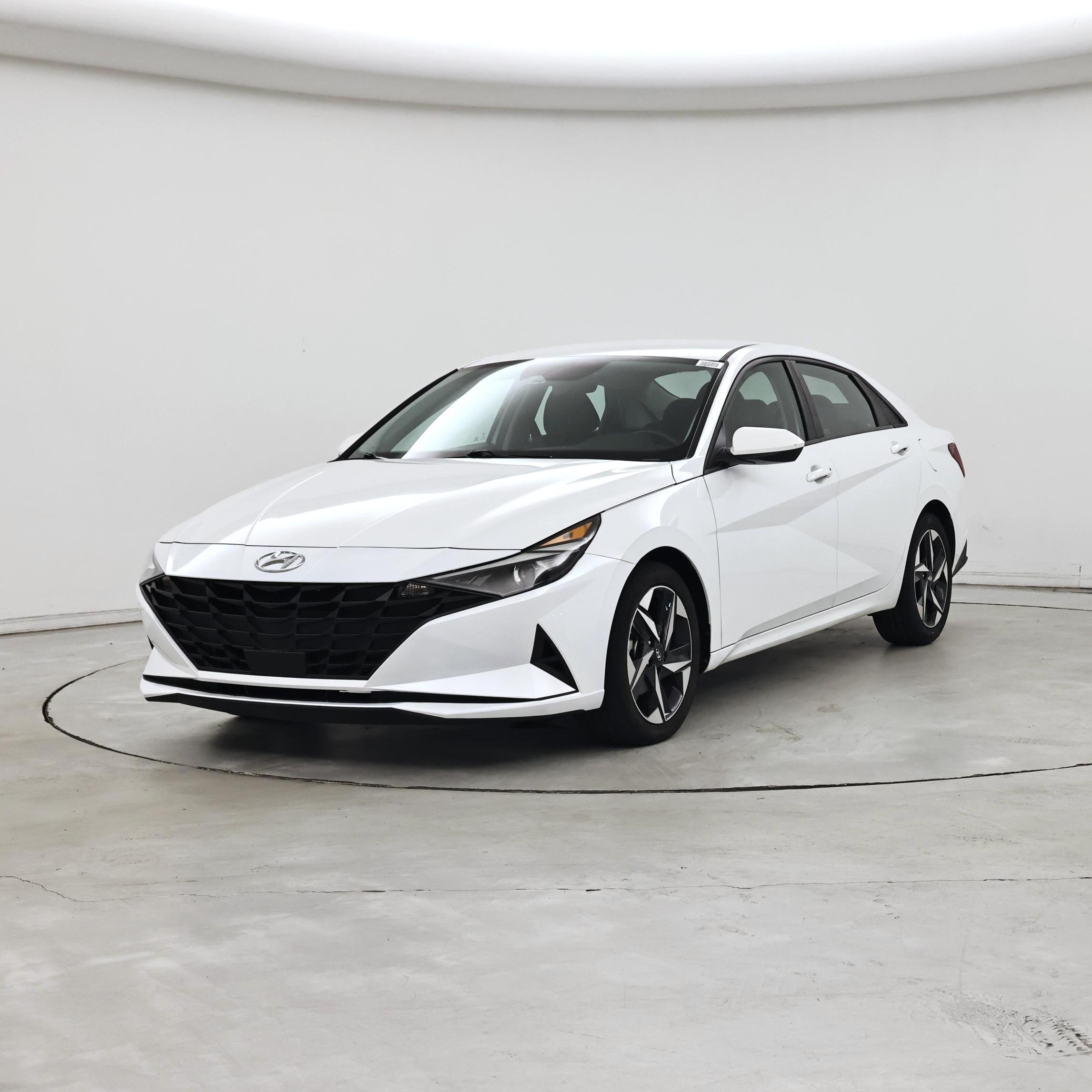 Thumbnail: 2023 Hyundai Elantra - 4