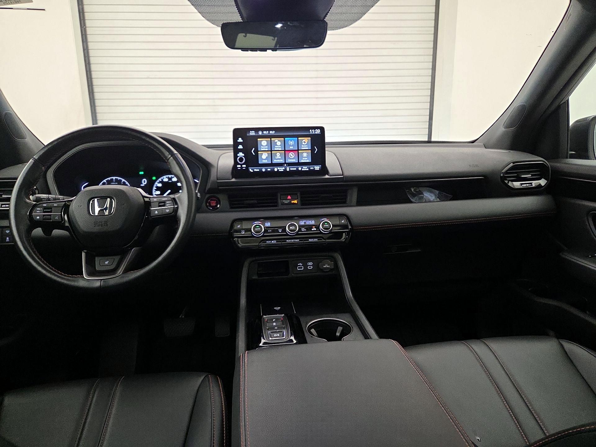 Thumbnail: 2023 Honda Pilot - 9