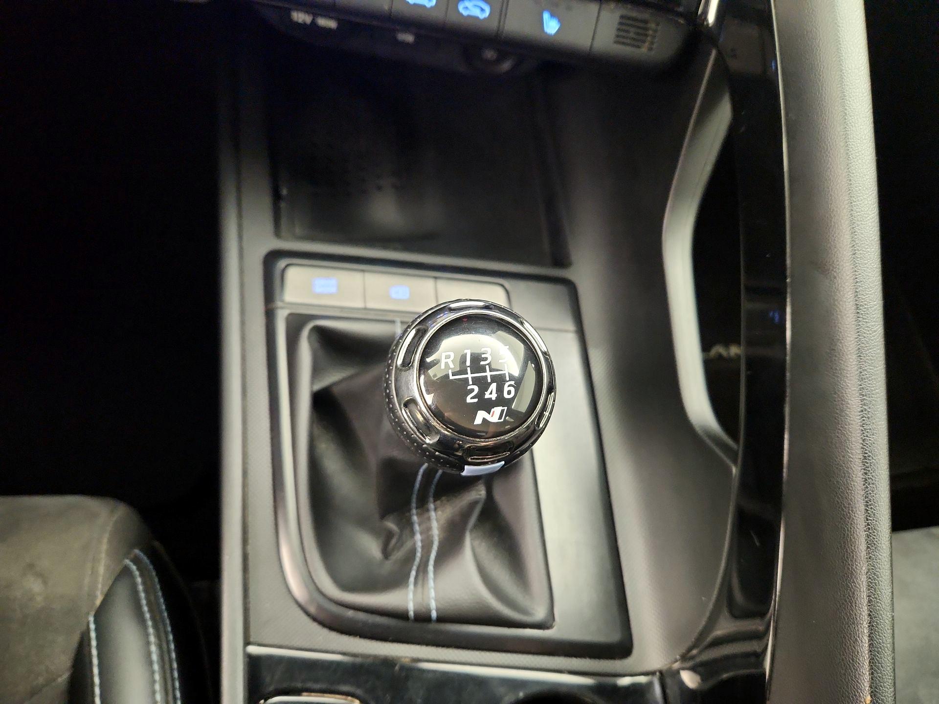 Thumbnail: 2023 Hyundai Elantra - 18