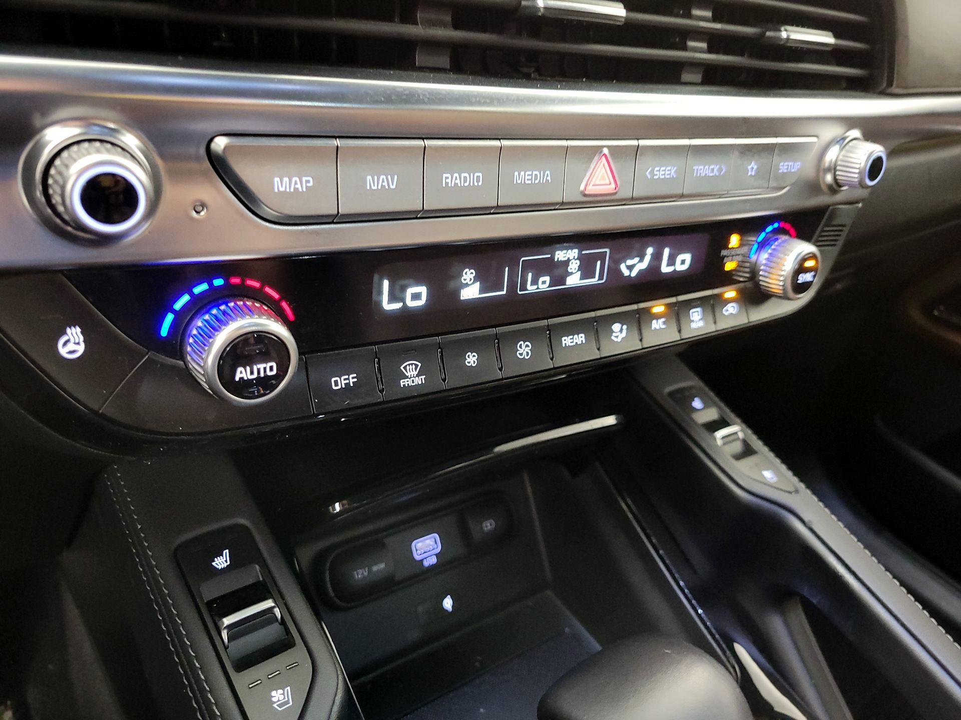 Thumbnail: 2021 Kia Telluride - 17