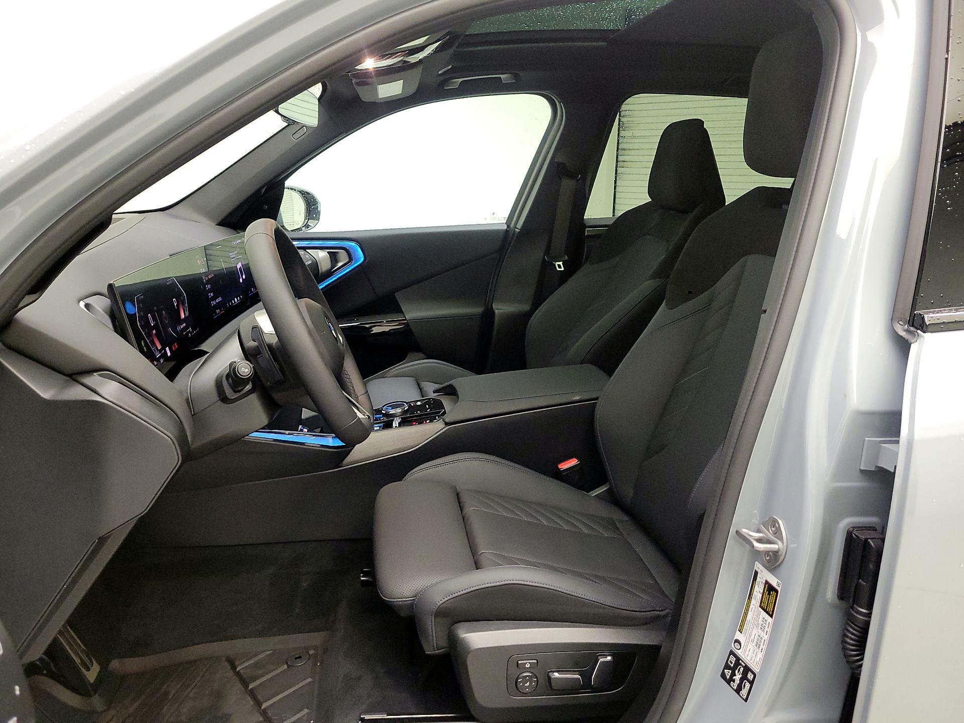 Thumbnail: 2026 BMW X3 - 11