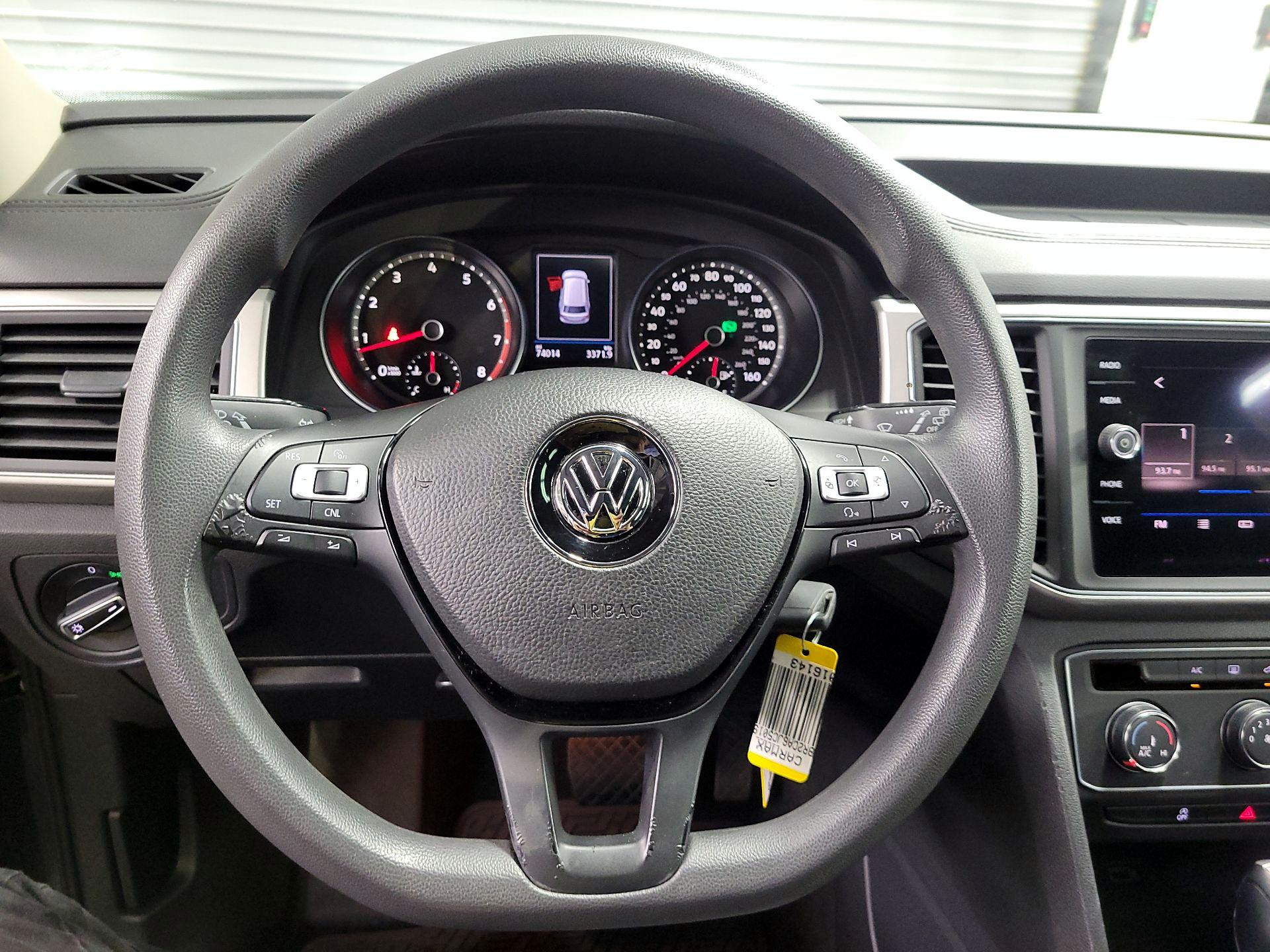 Thumbnail: 2018 Volkswagen Atlas - 10
