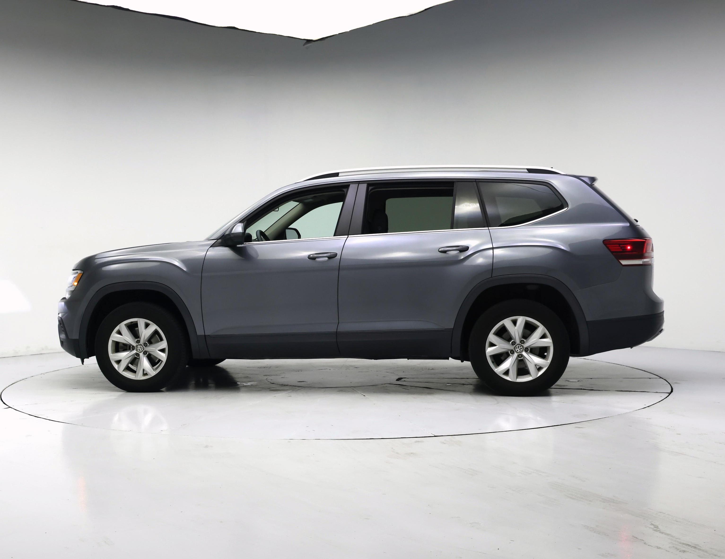 Thumbnail: 2018 Volkswagen Atlas - 3