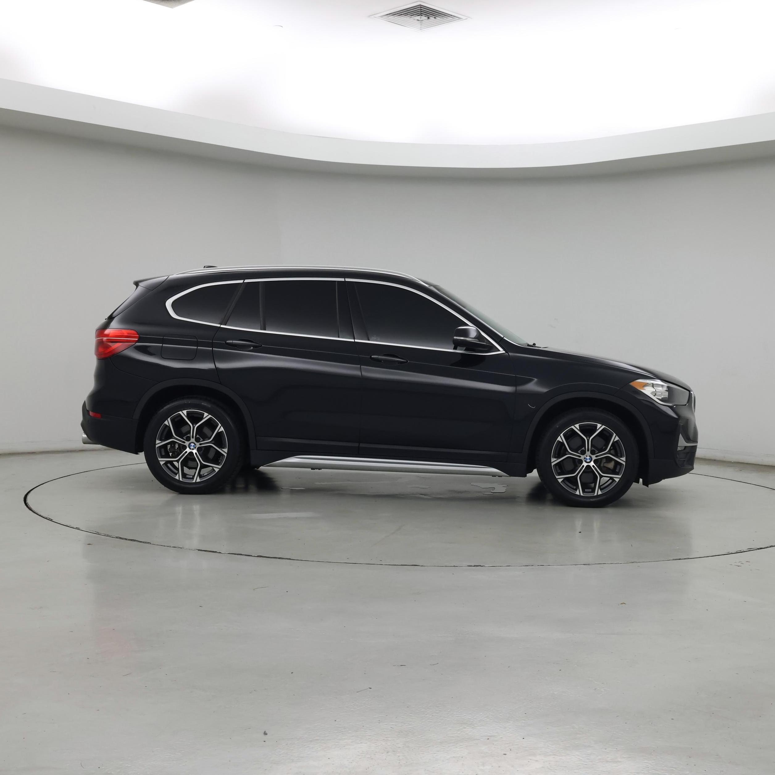 Thumbnail: 2020 BMW X1 - 7