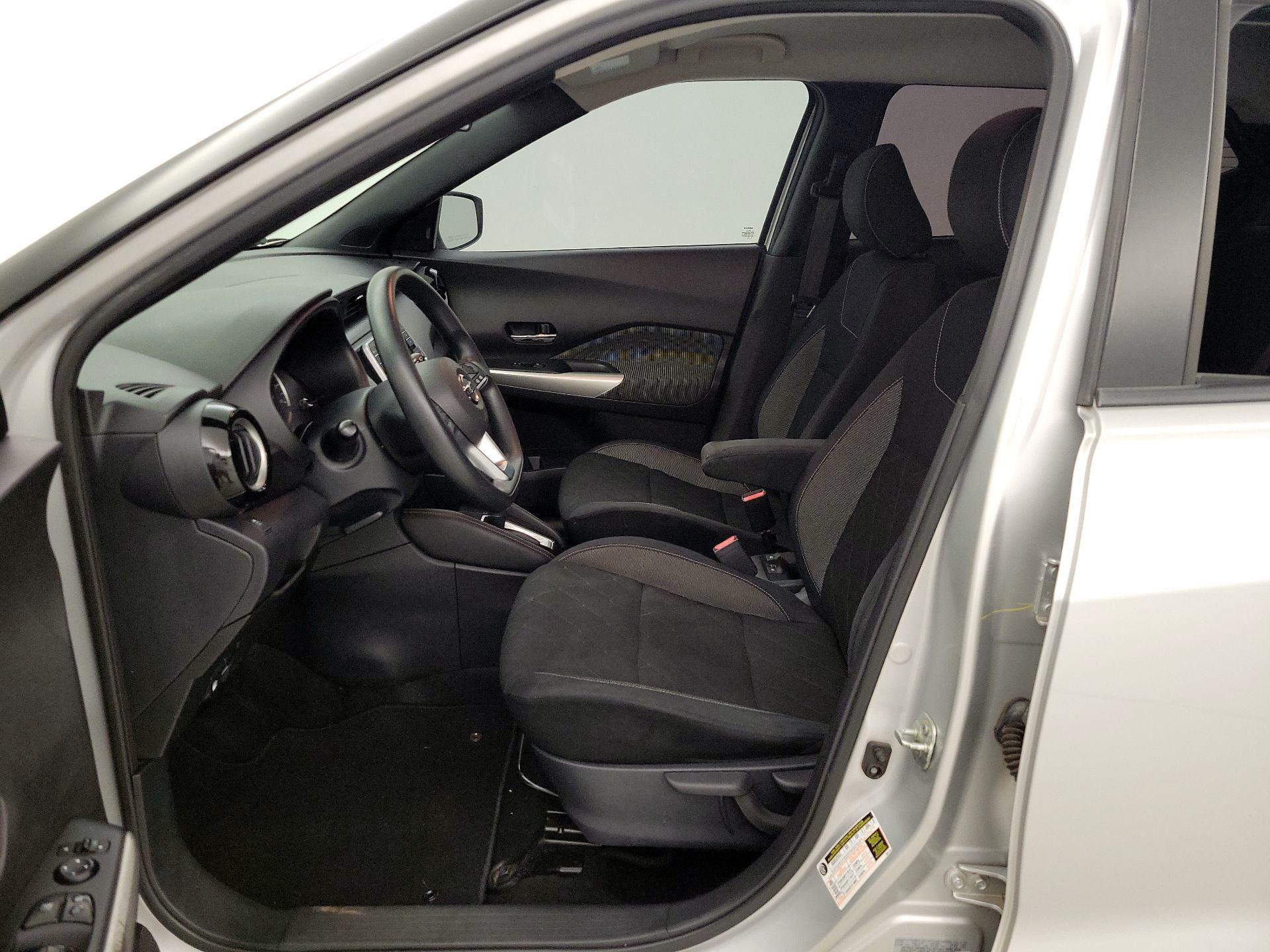 Thumbnail: 2019 Nissan Kicks - 11