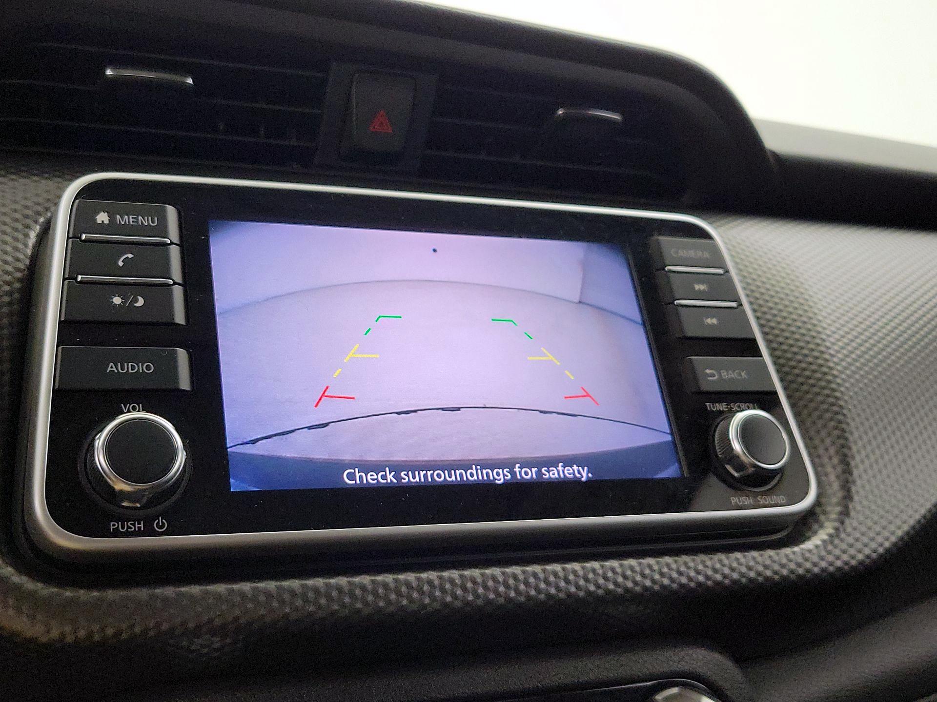 Thumbnail: 2019 Nissan Kicks - 14