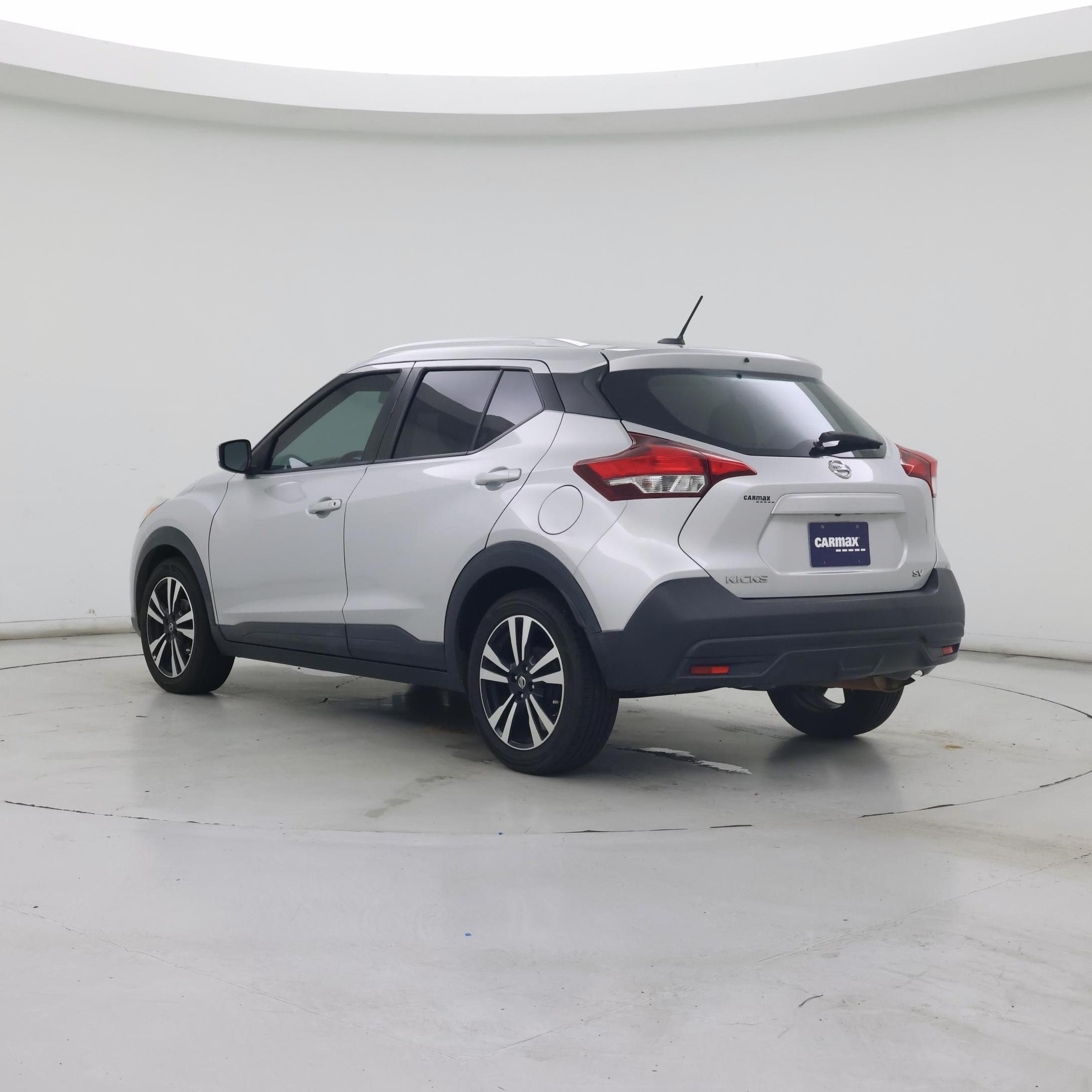 Thumbnail: 2019 Nissan Kicks - 2
