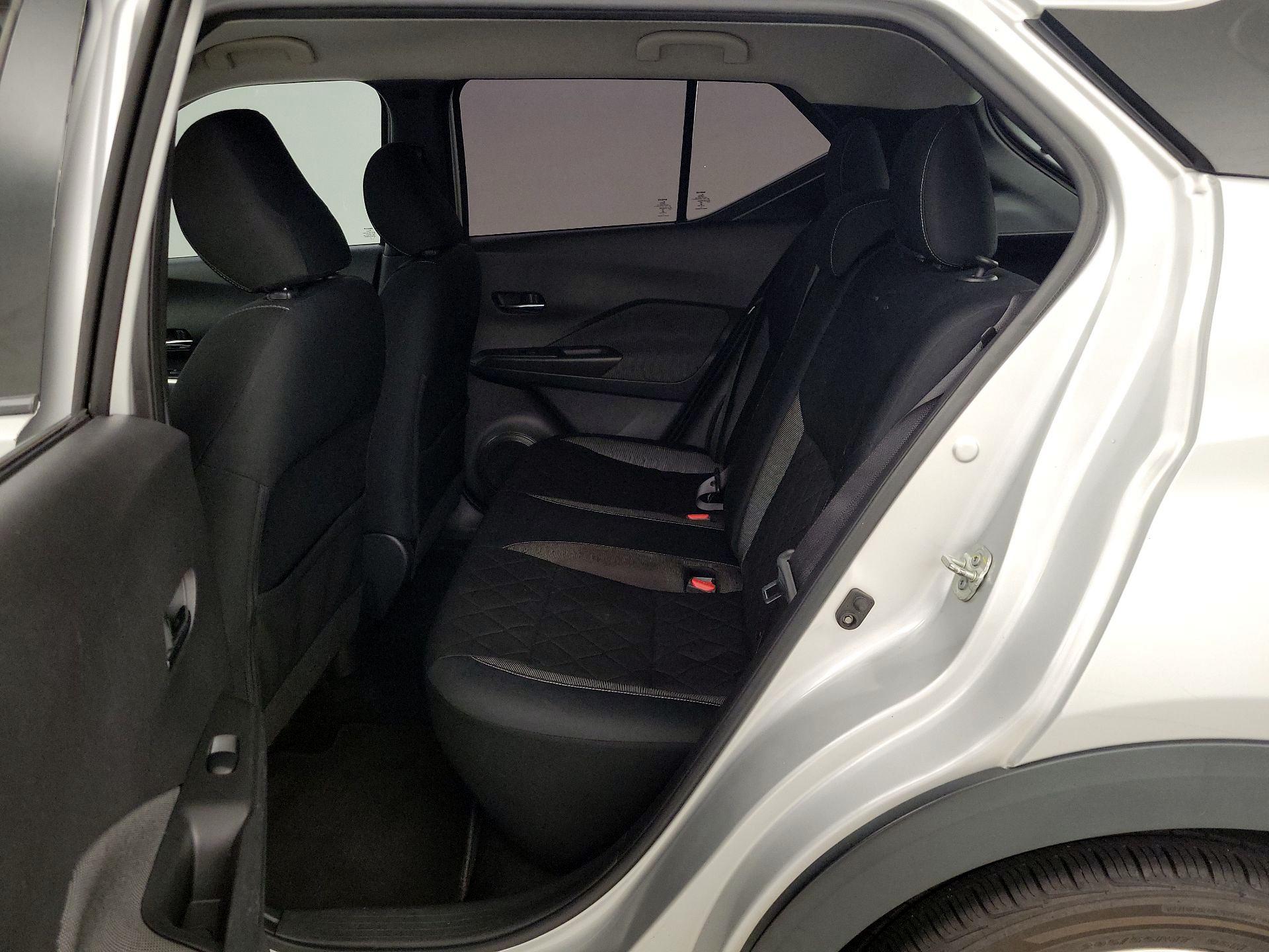 Thumbnail: 2019 Nissan Kicks - 19
