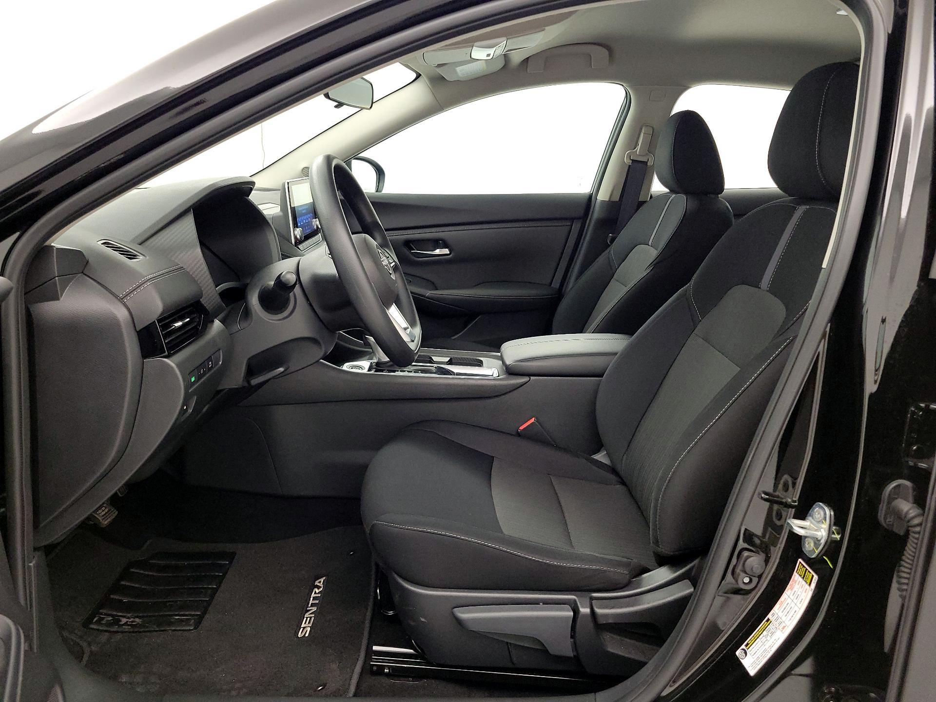 Thumbnail: 2025 Nissan Sentra - 11
