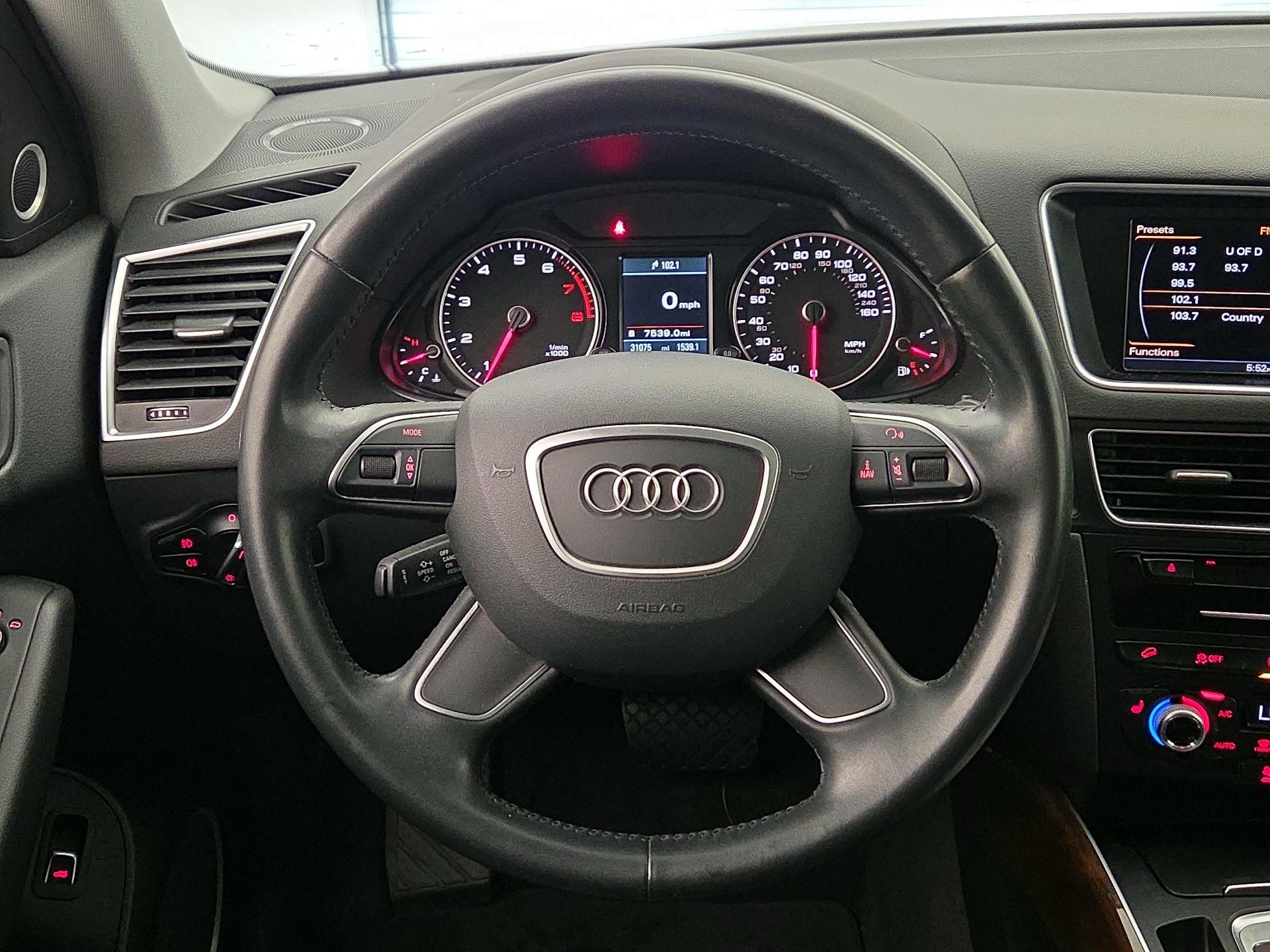 Thumbnail: 2015 Audi Q5 - 10
