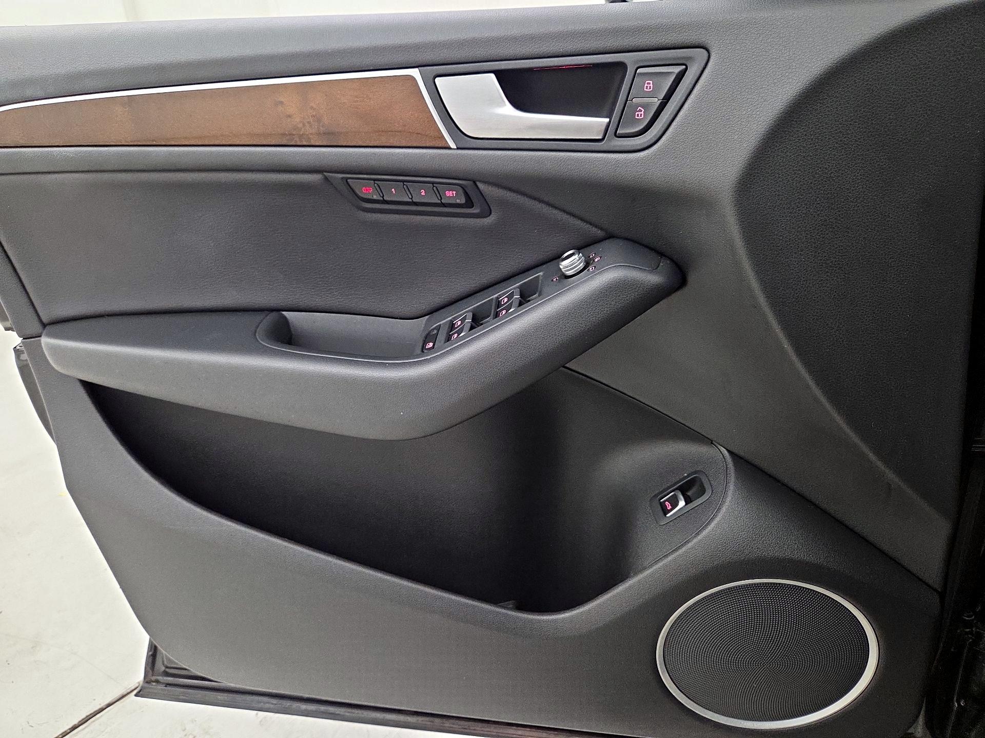 Thumbnail: 2015 Audi Q5 - 12