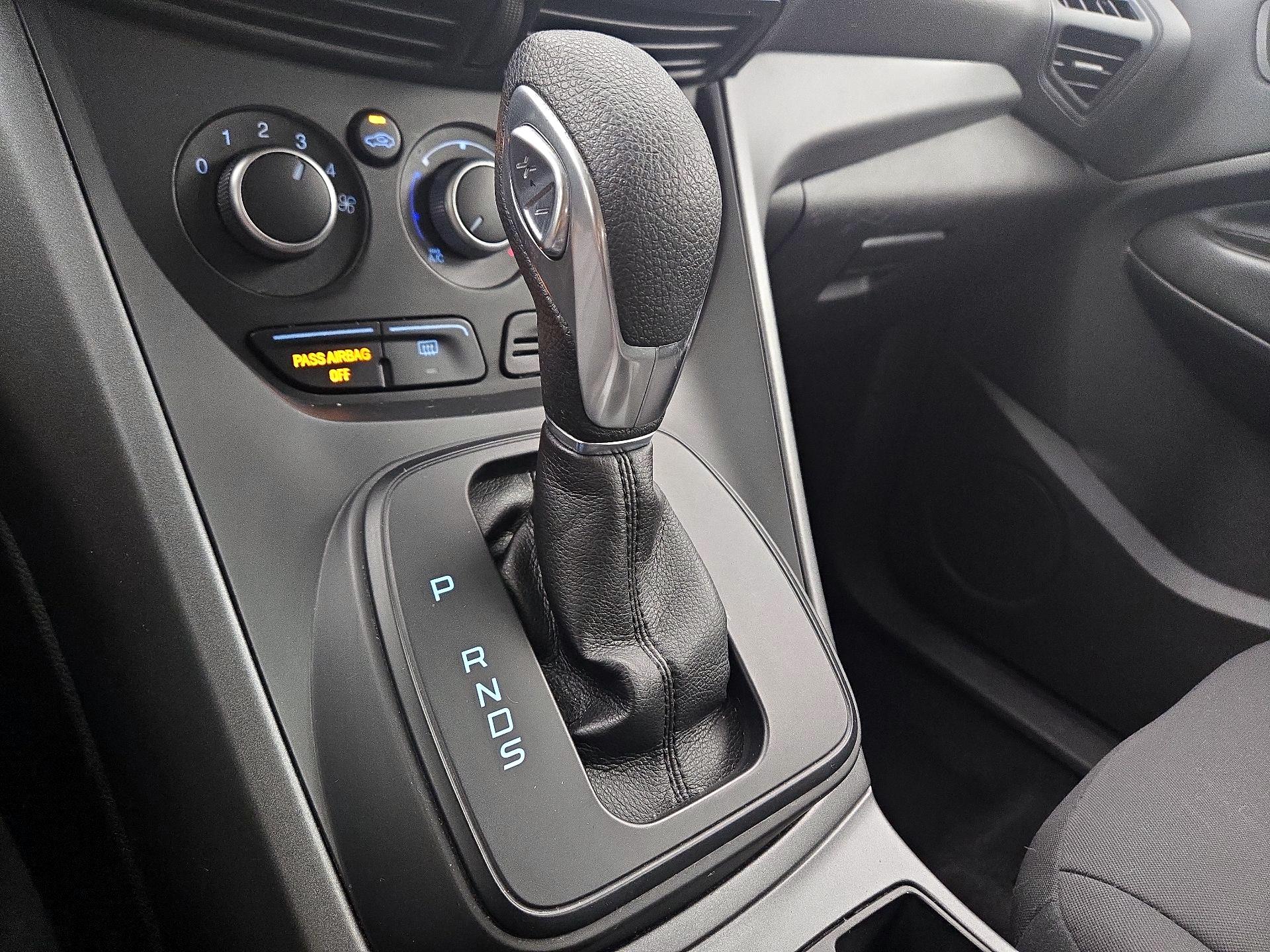 Thumbnail: 2015 Ford Escape - 17