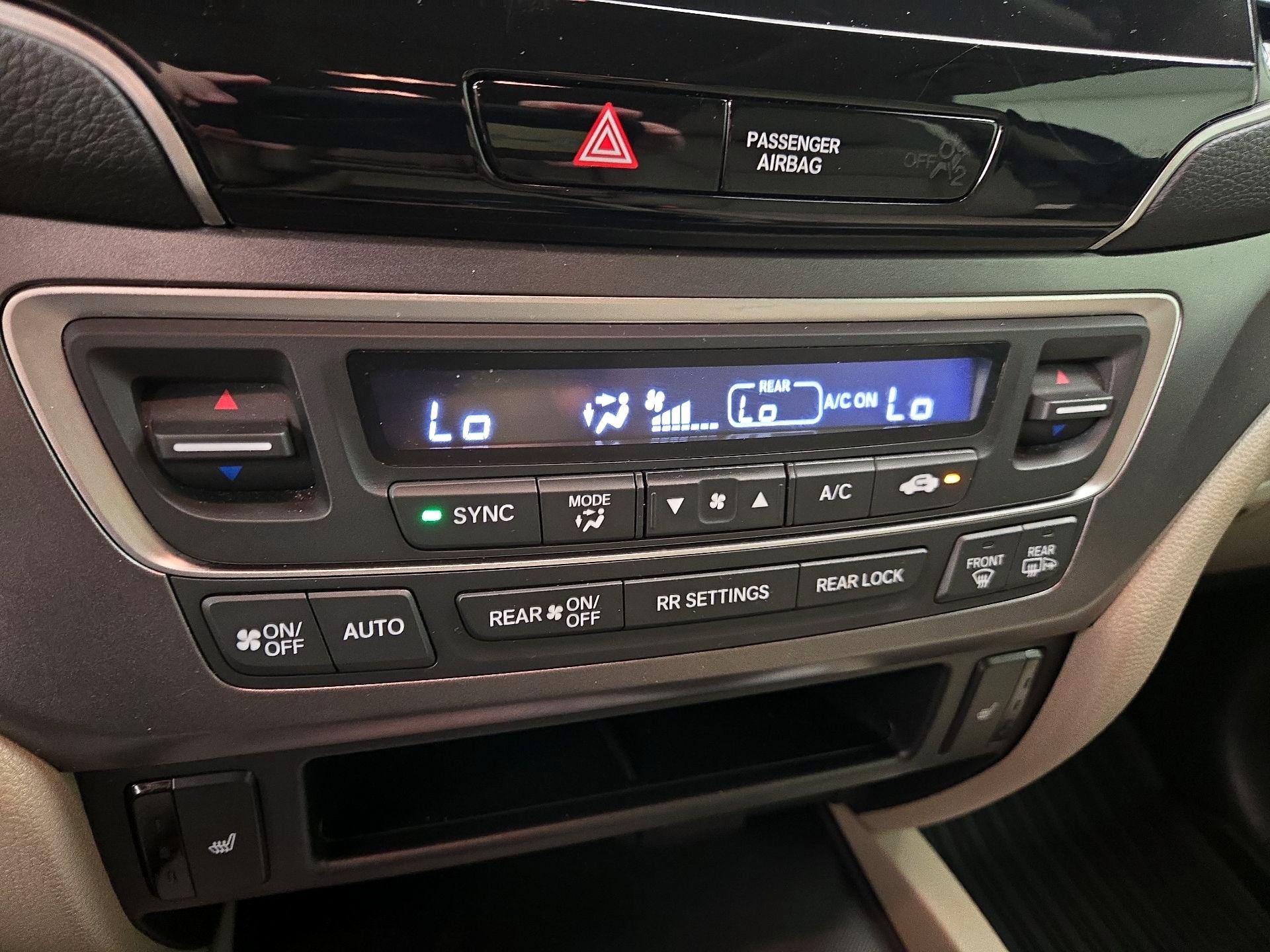 Thumbnail: 2020 Honda Pilot - 16