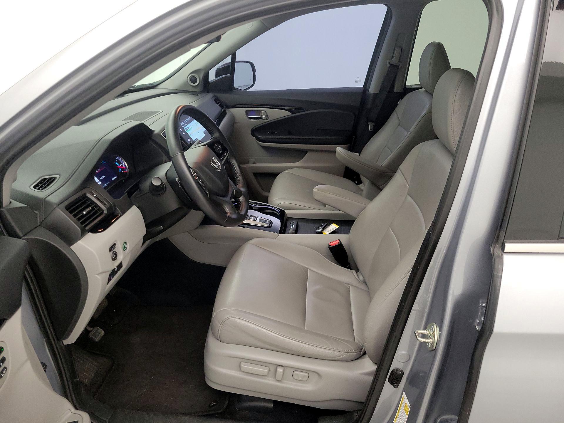 Thumbnail: 2020 Honda Pilot - 11