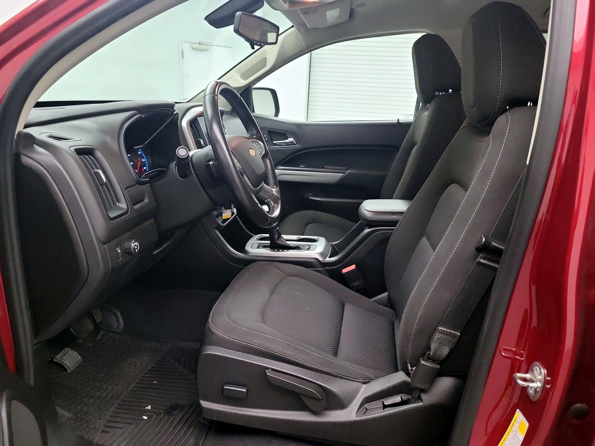 Thumbnail: 2019 Chevrolet Colorado - 11