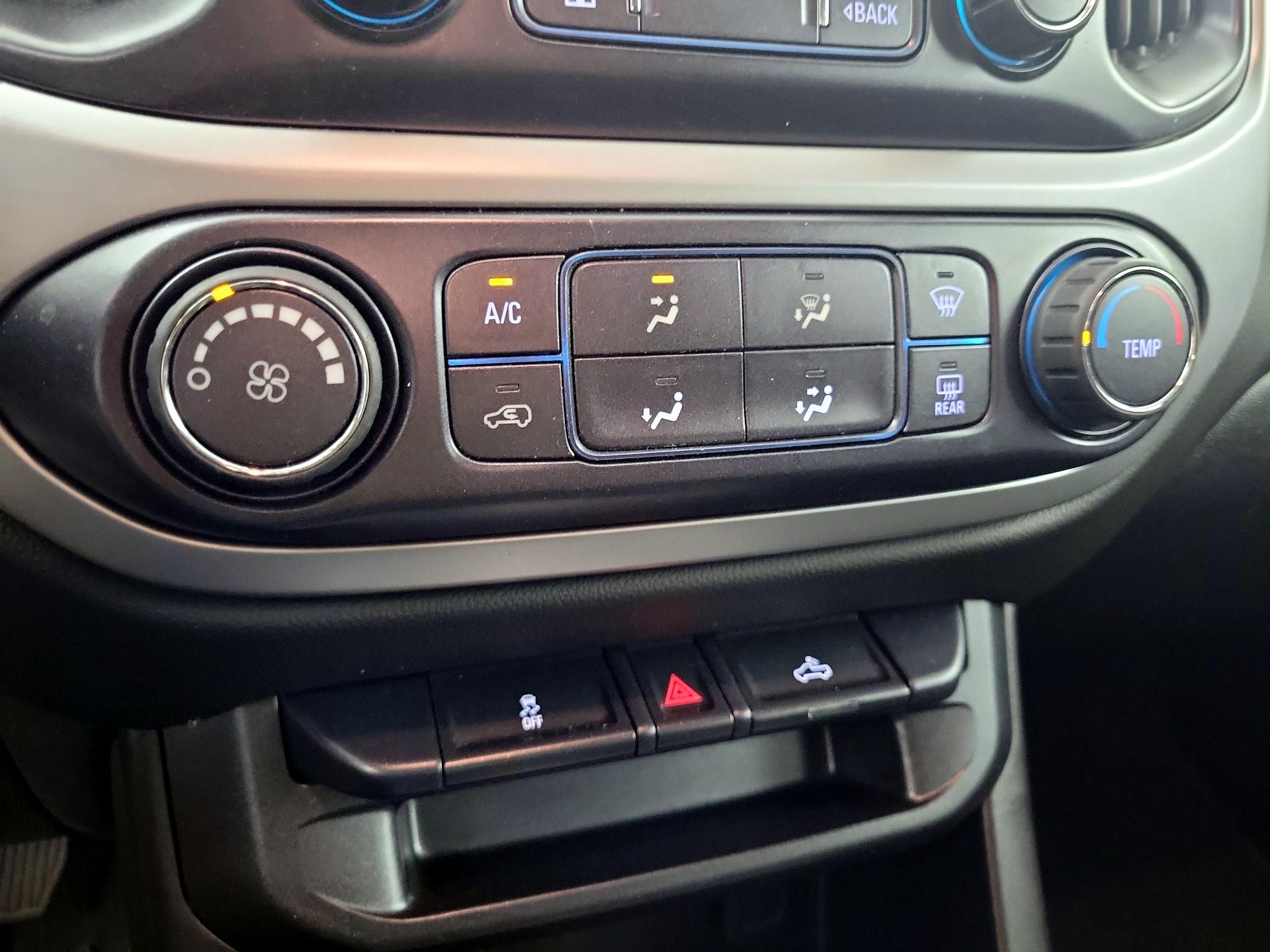 Thumbnail: 2019 Chevrolet Colorado - 16