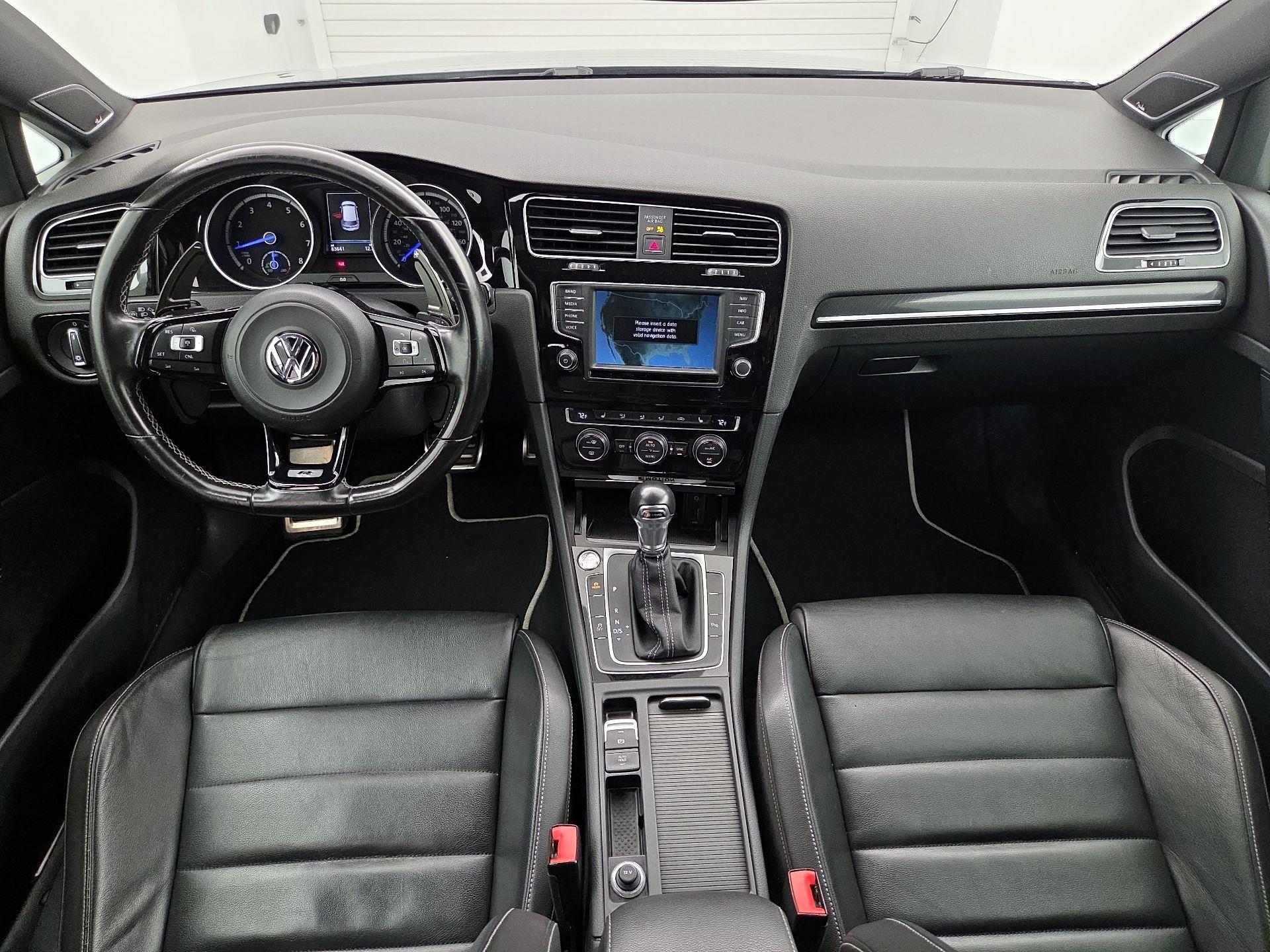 Thumbnail: 2017 Volkswagen Golf - 9
