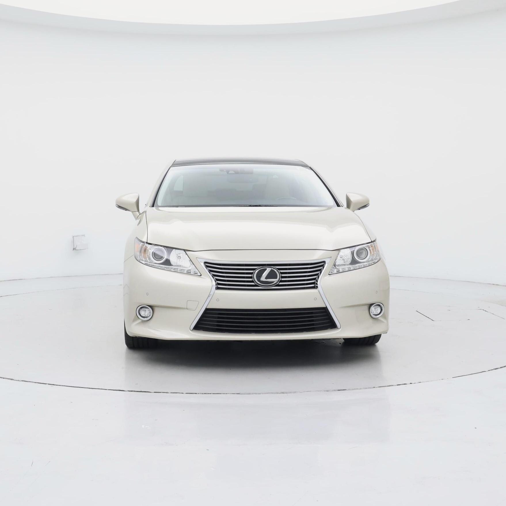 Thumbnail: 2015 Lexus ES - 5