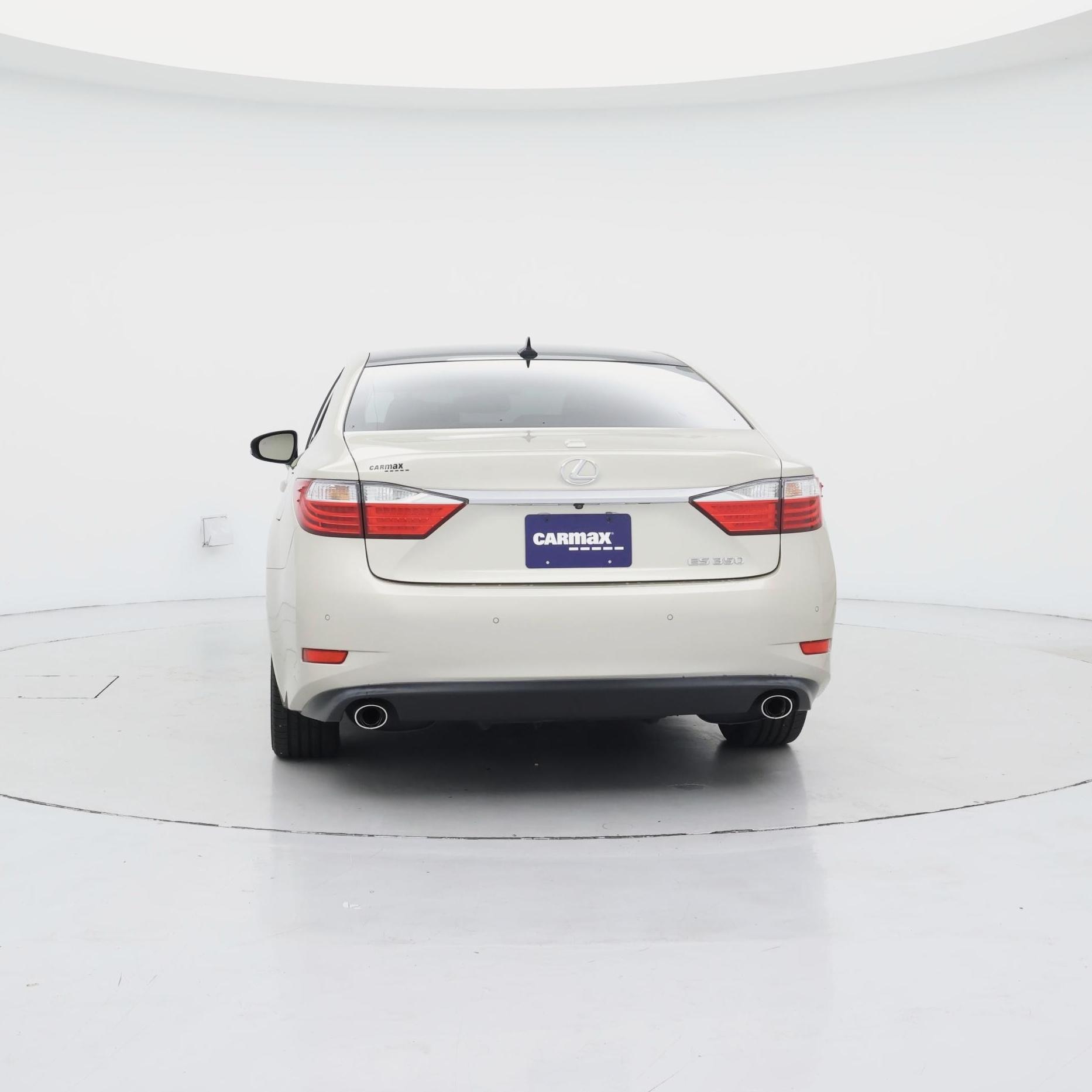 Thumbnail: 2015 Lexus ES - 6