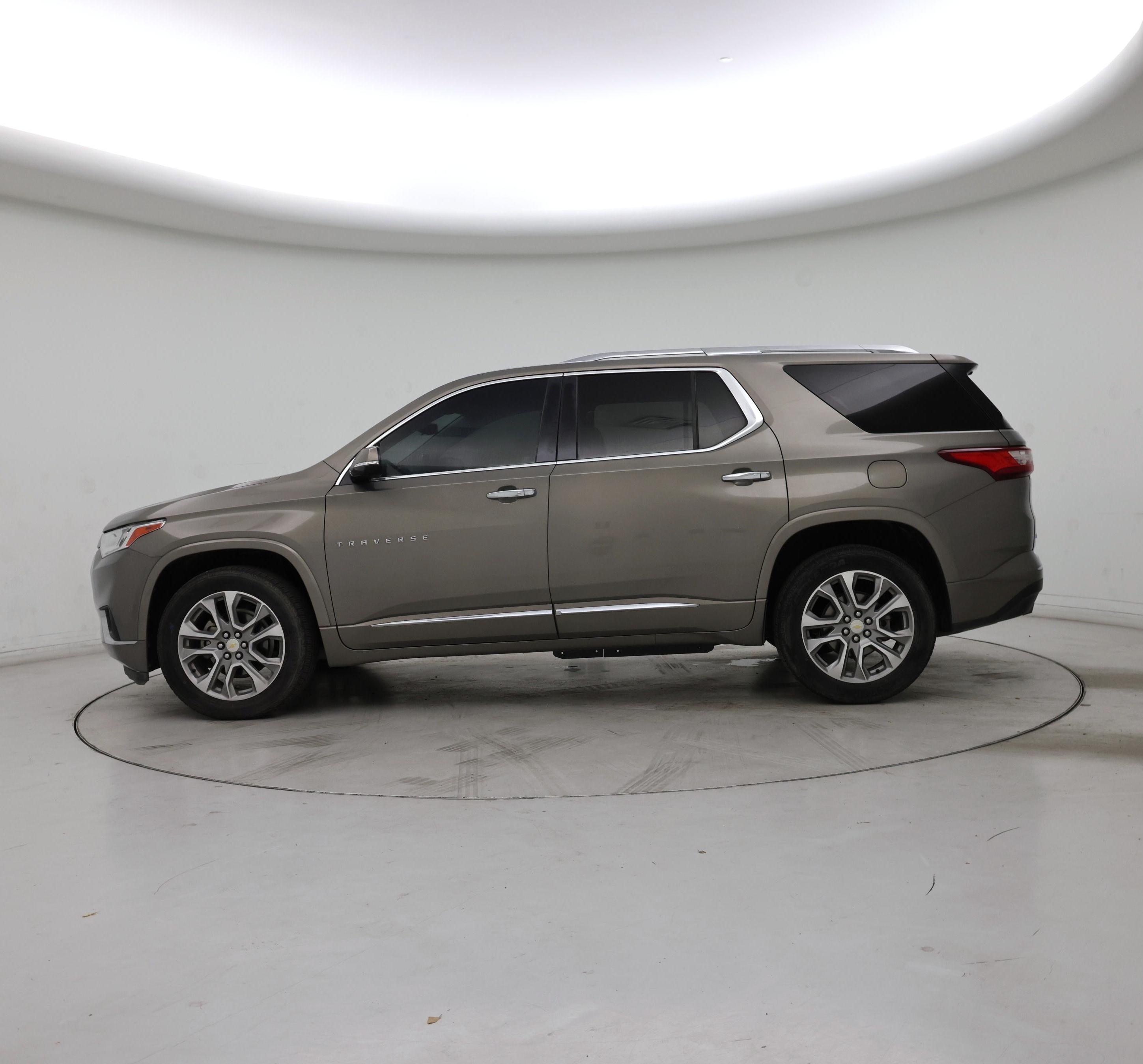 Thumbnail: 2019 Chevrolet Traverse - 3