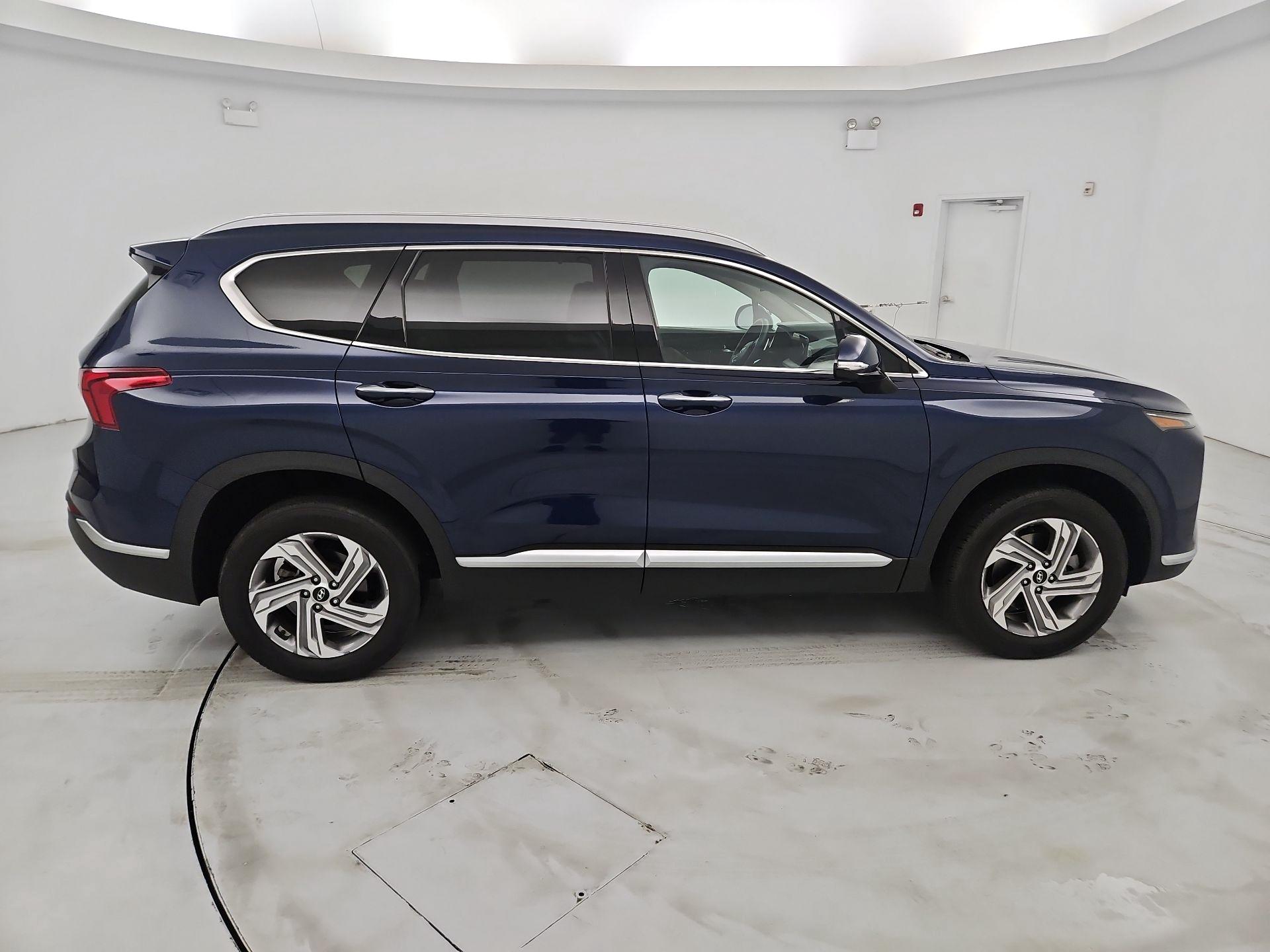 Thumbnail: 2023 Hyundai Santa Fe - 4